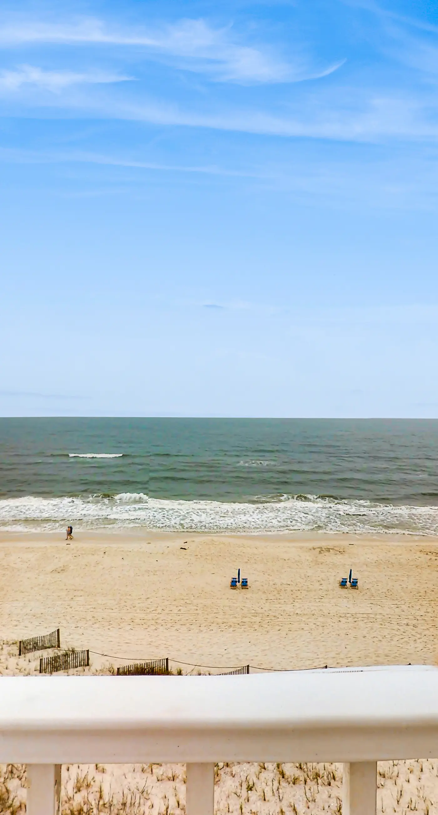 Corner Gulf/beachfront condo with pool, hot tub, sauna, & private balcony