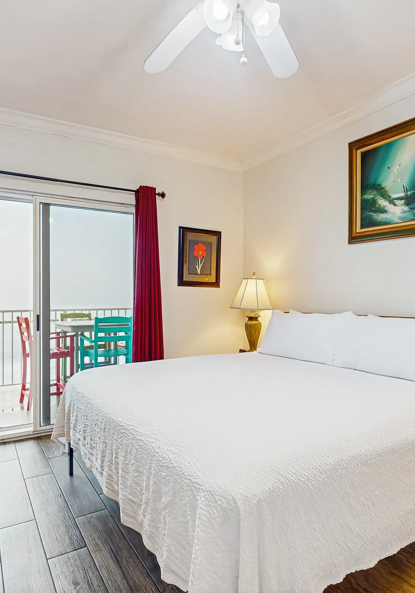 Corner Gulf/beachfront condo with pool, hot tub, sauna, & private balcony