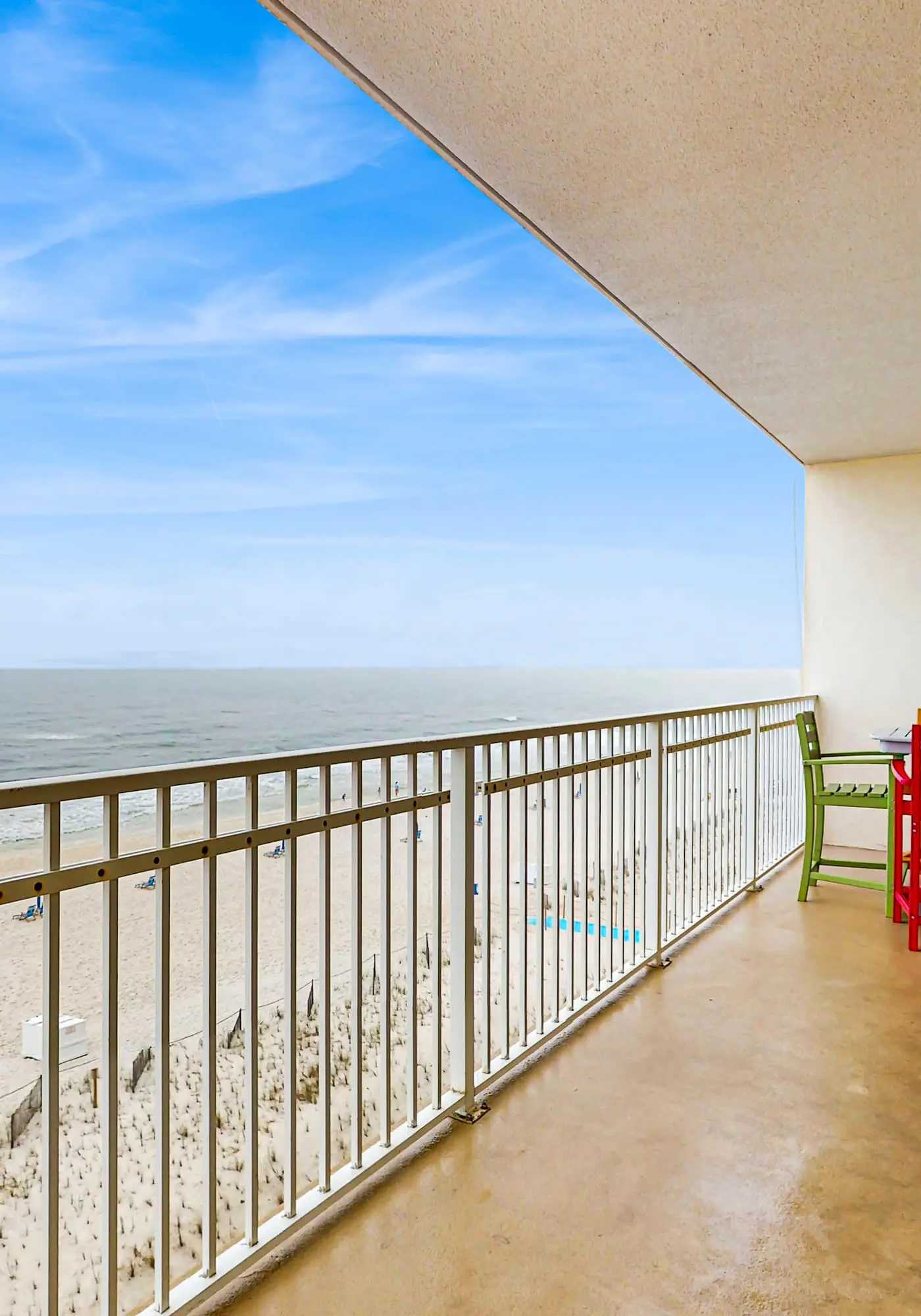 Corner Gulf/beachfront condo with pool, hot tub, sauna, & private balcony