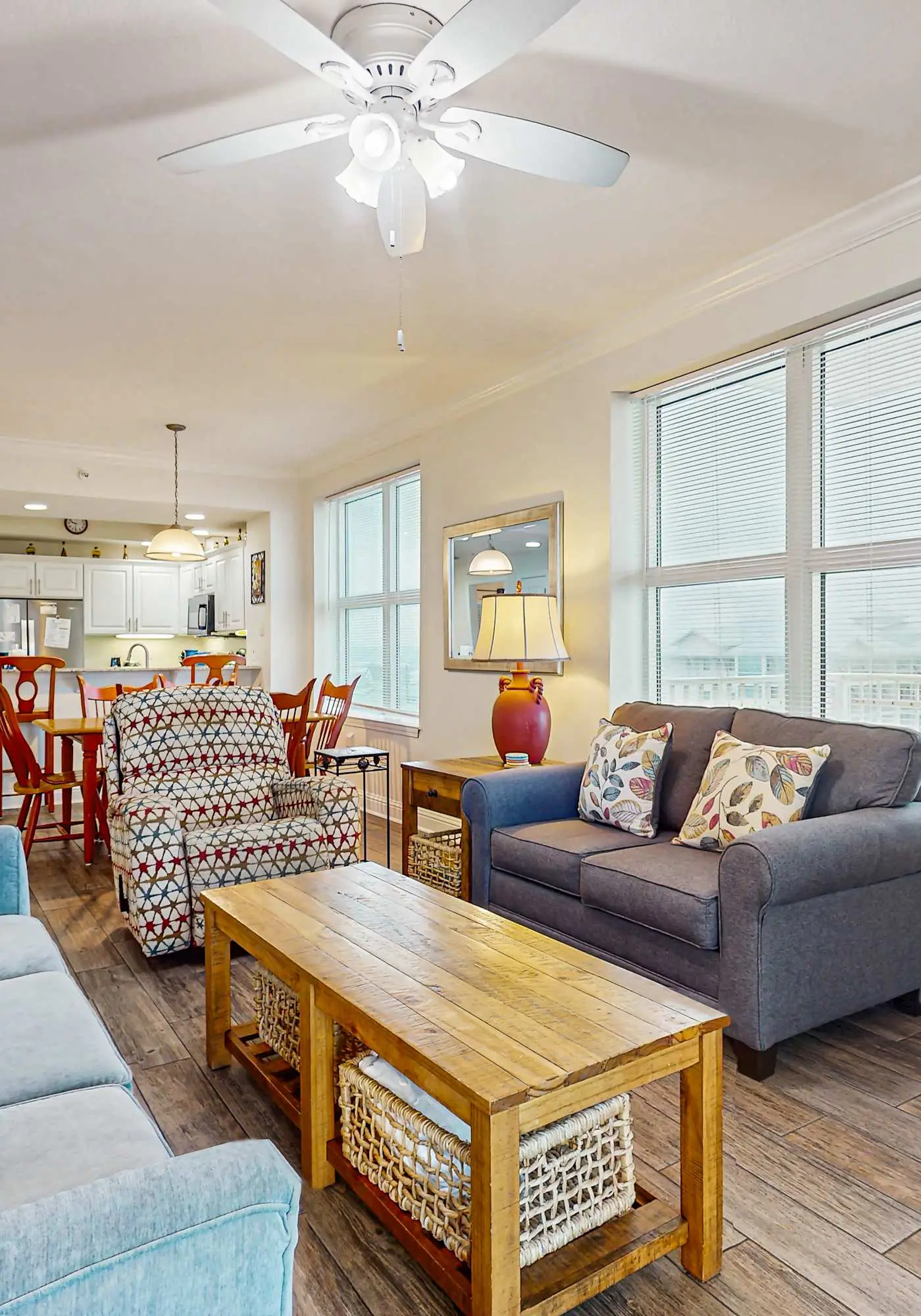 Corner Gulf/beachfront condo with pool, hot tub, sauna, & private balcony