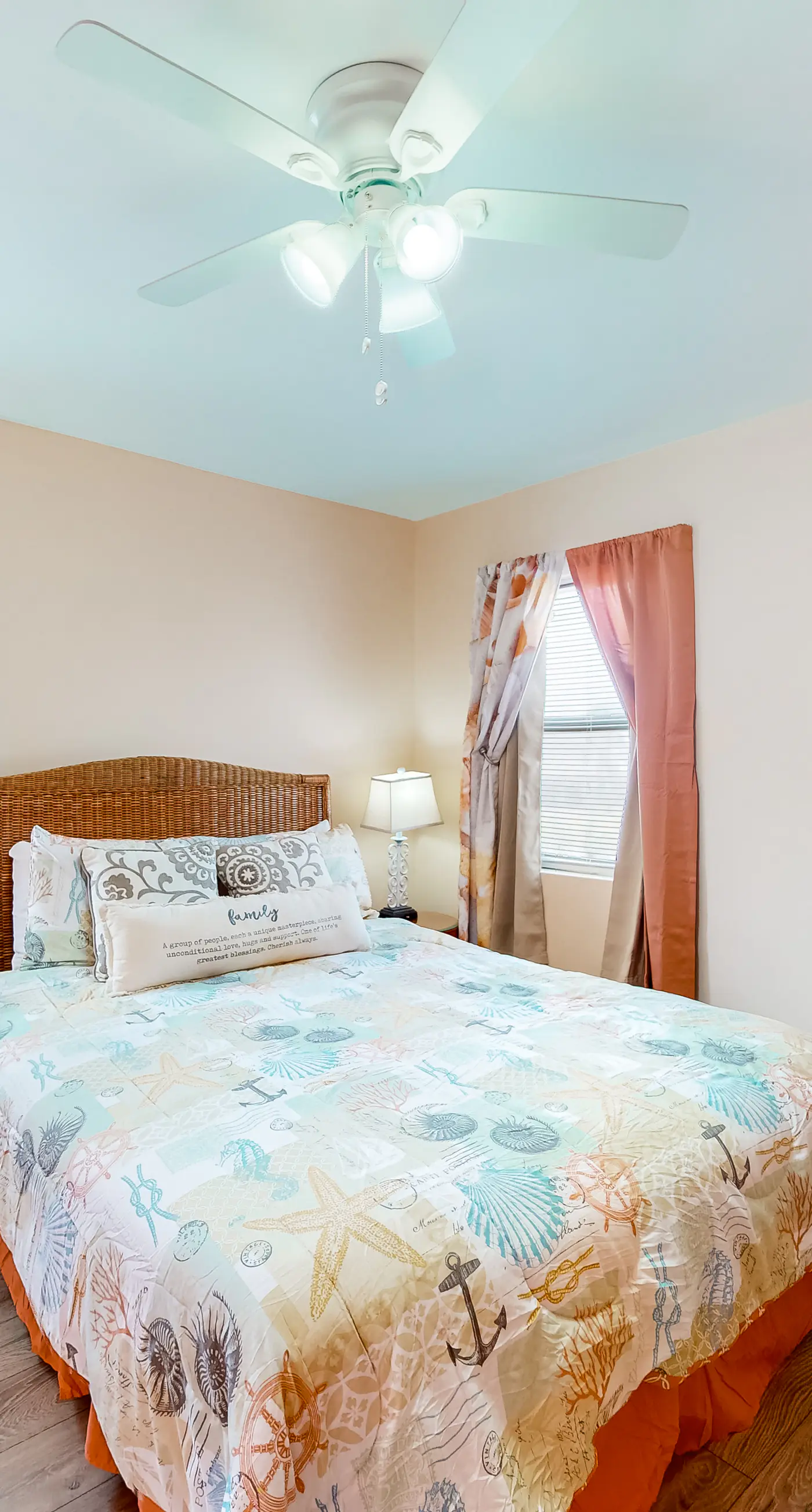 Upgraded beachfront condo with a pool, beach access & washer,dryer