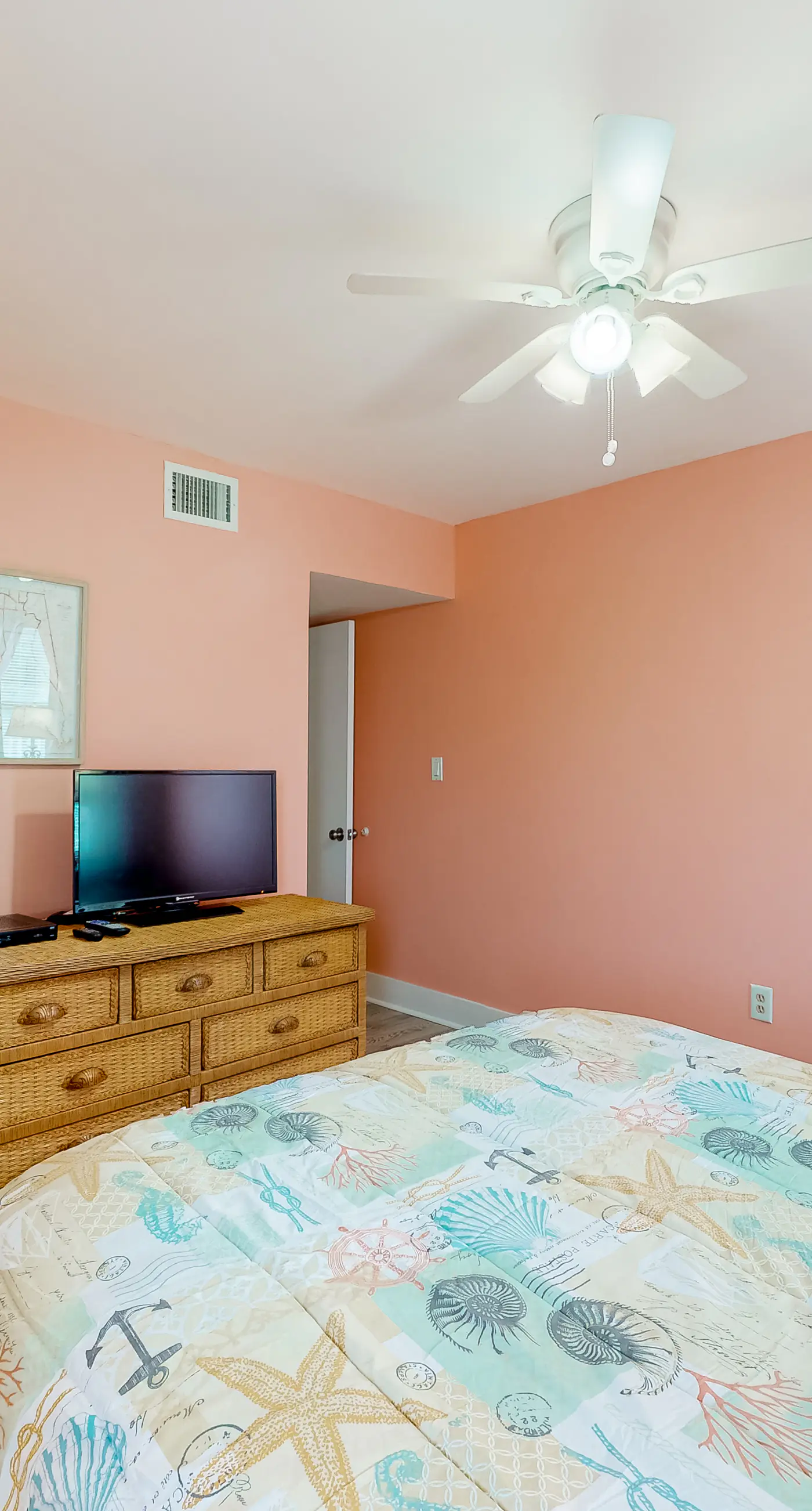 Upgraded beachfront condo with a pool, beach access & washer,dryer