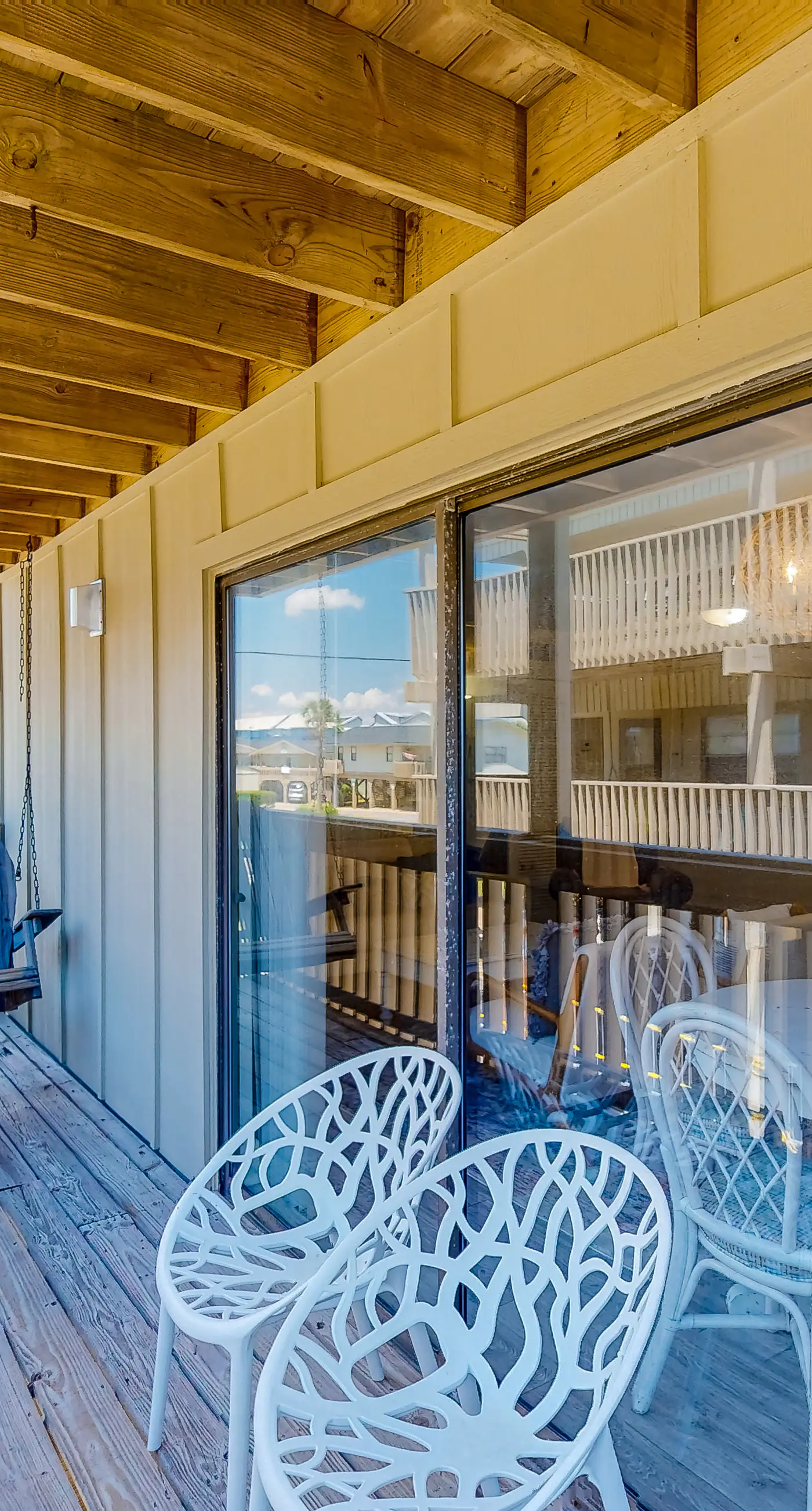 Upgraded beachfront condo with a pool, beach access & washer,dryer