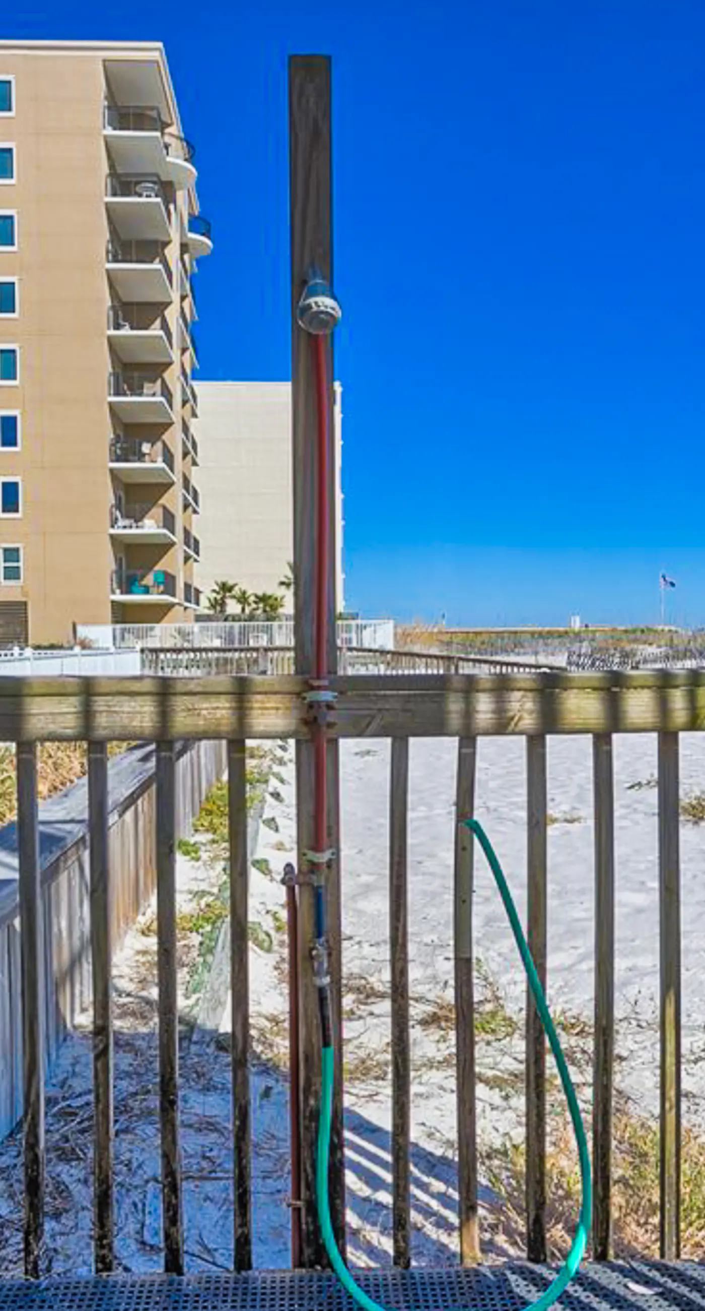 Upgraded beachfront condo with a pool, beach access & washer,dryer