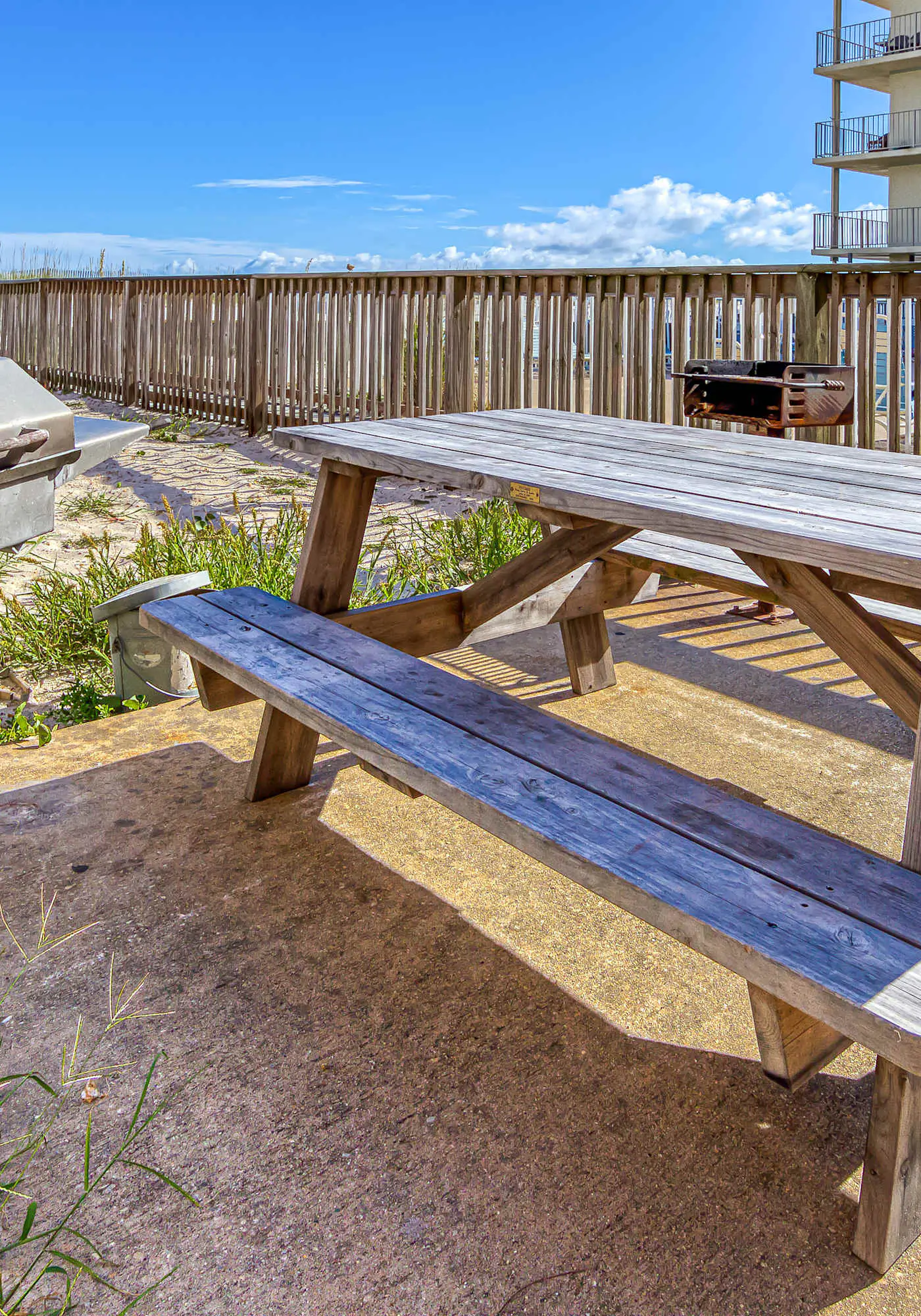 Upgraded beachfront condo with a pool, beach access & washer,dryer