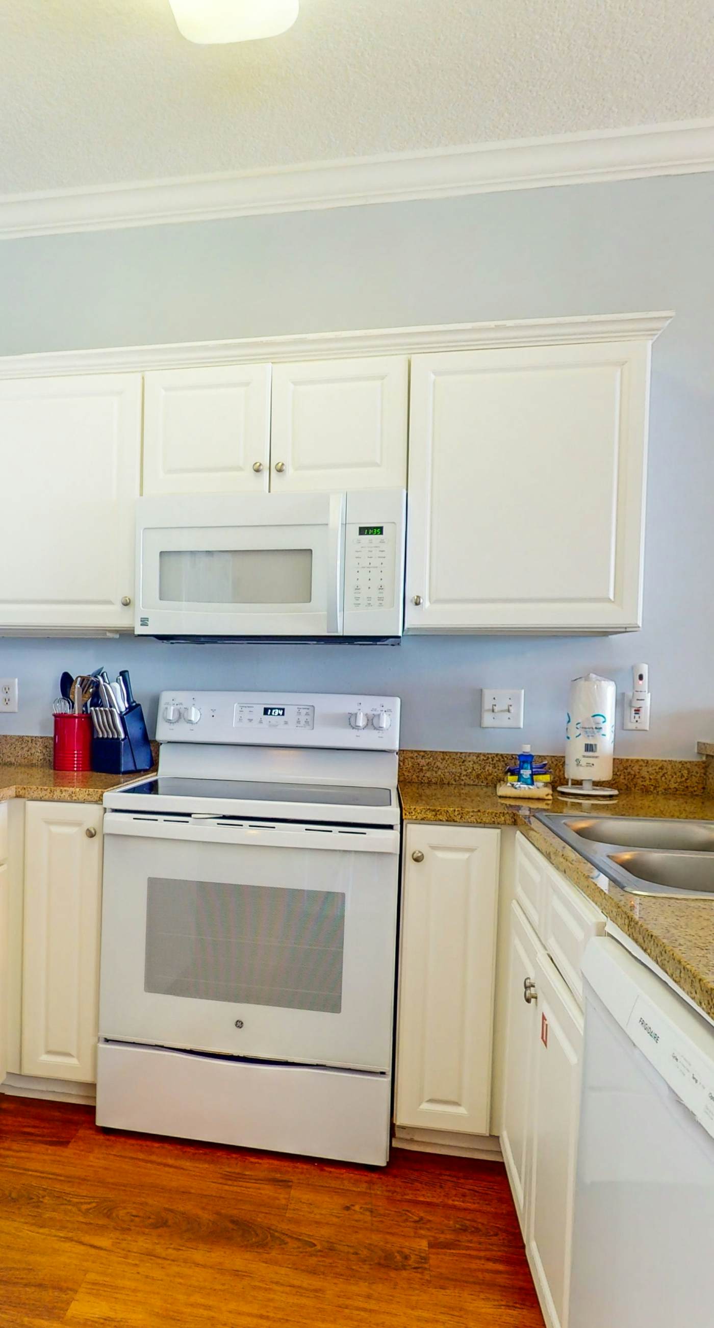 Beautiful Gulf Shores Home w/Shared Pool, Hot Tub, and Sauna + Free WiFi