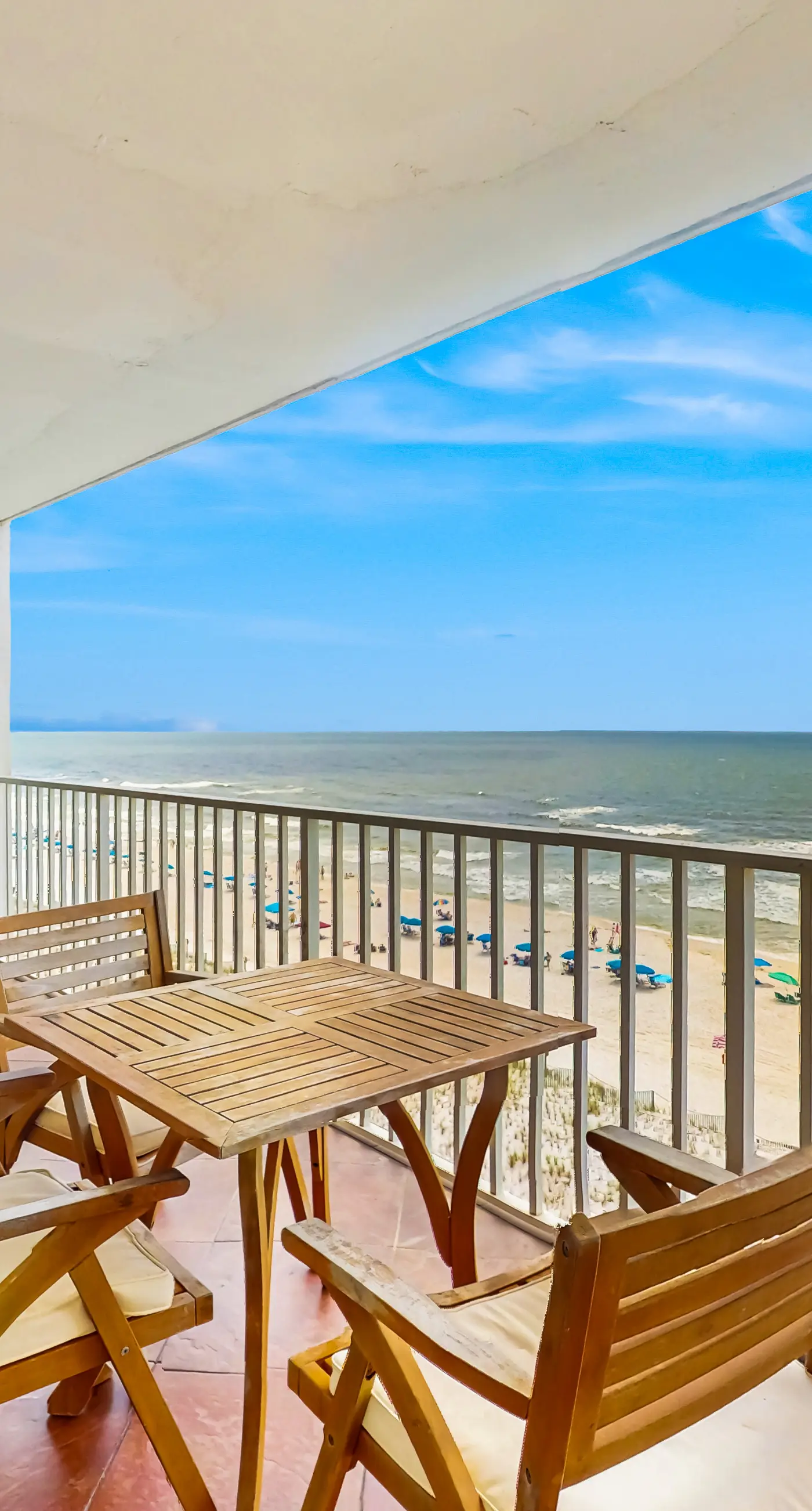 Gulf-front condo with furnished balcony, fast WiFi, pool & fitness room