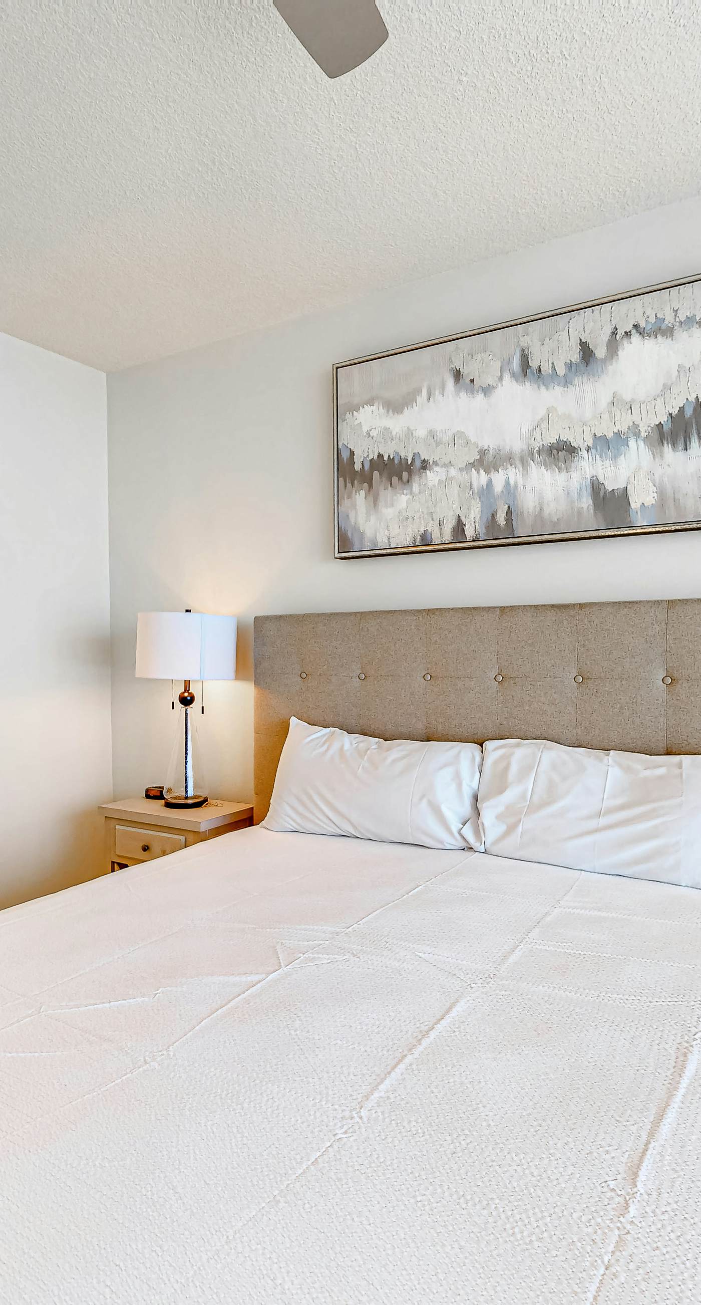 Coastal Condo w/ Balcony & Shared Pools/Hot Tubs/Gym and Gulf views