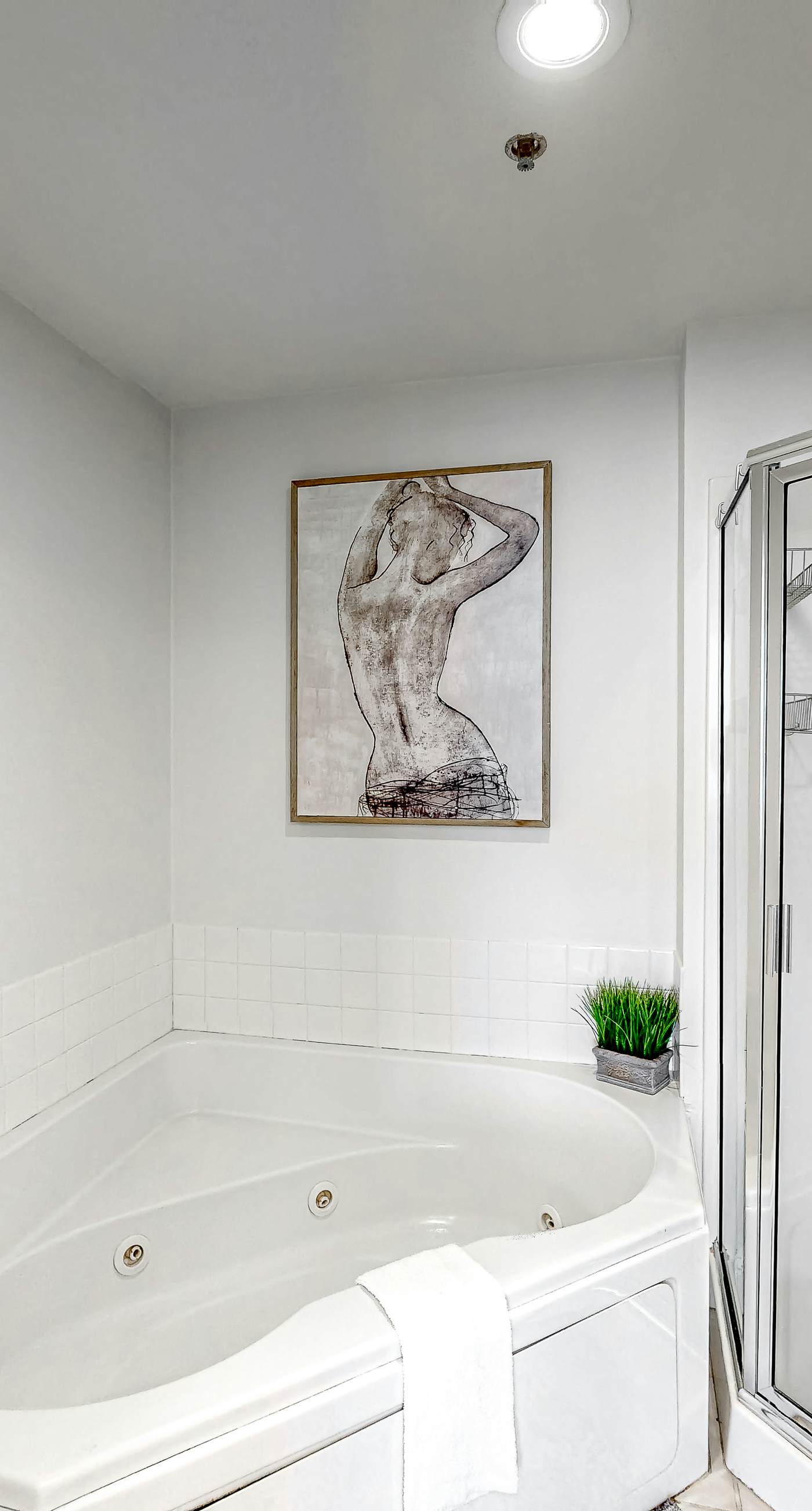 Coastal Condo w/ Balcony & Shared Pools/Hot Tubs/Gym and Gulf views