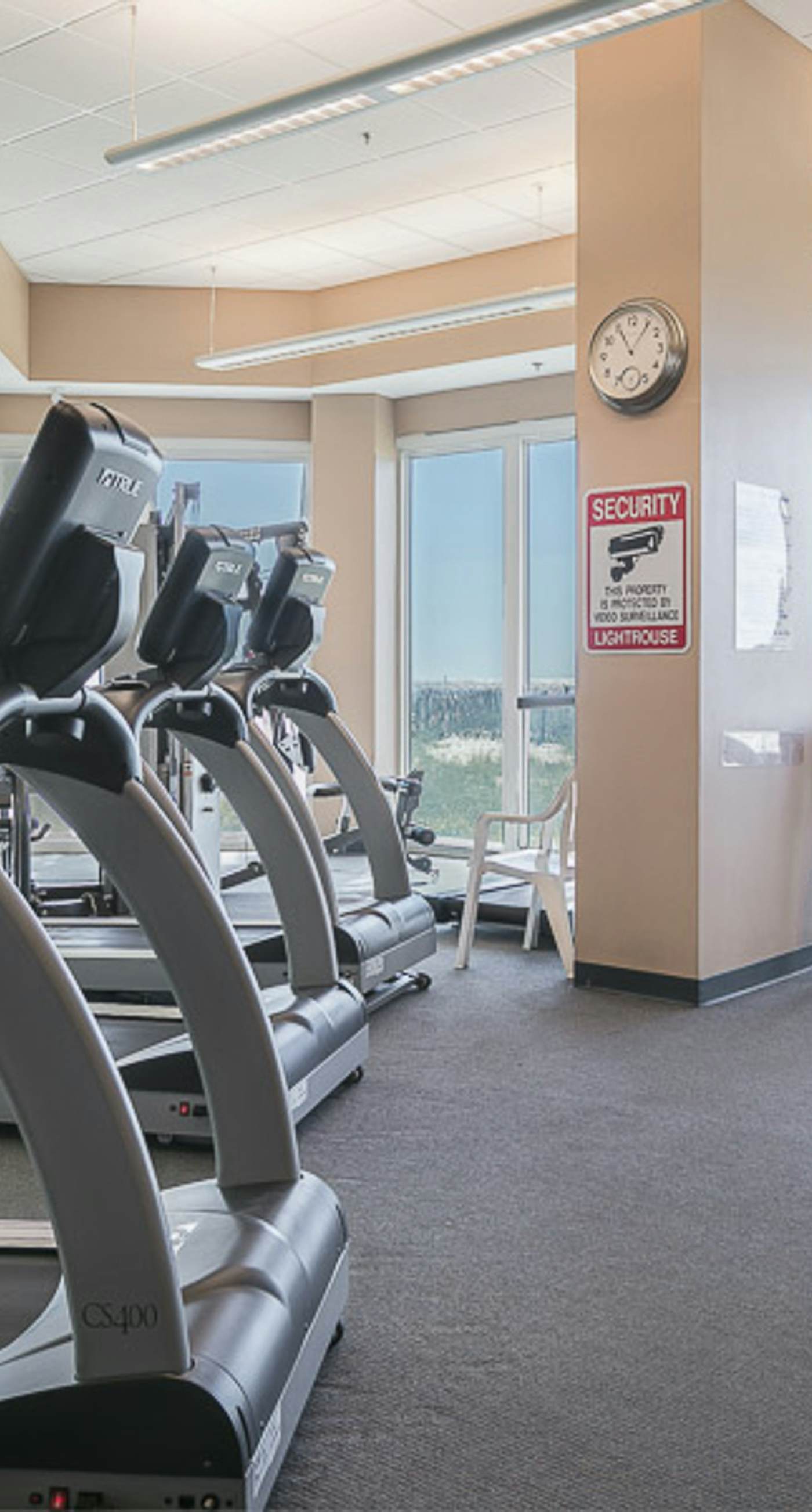 Coastal Condo w/ Balcony & Shared Pools/Hot Tubs/Gym and Gulf views