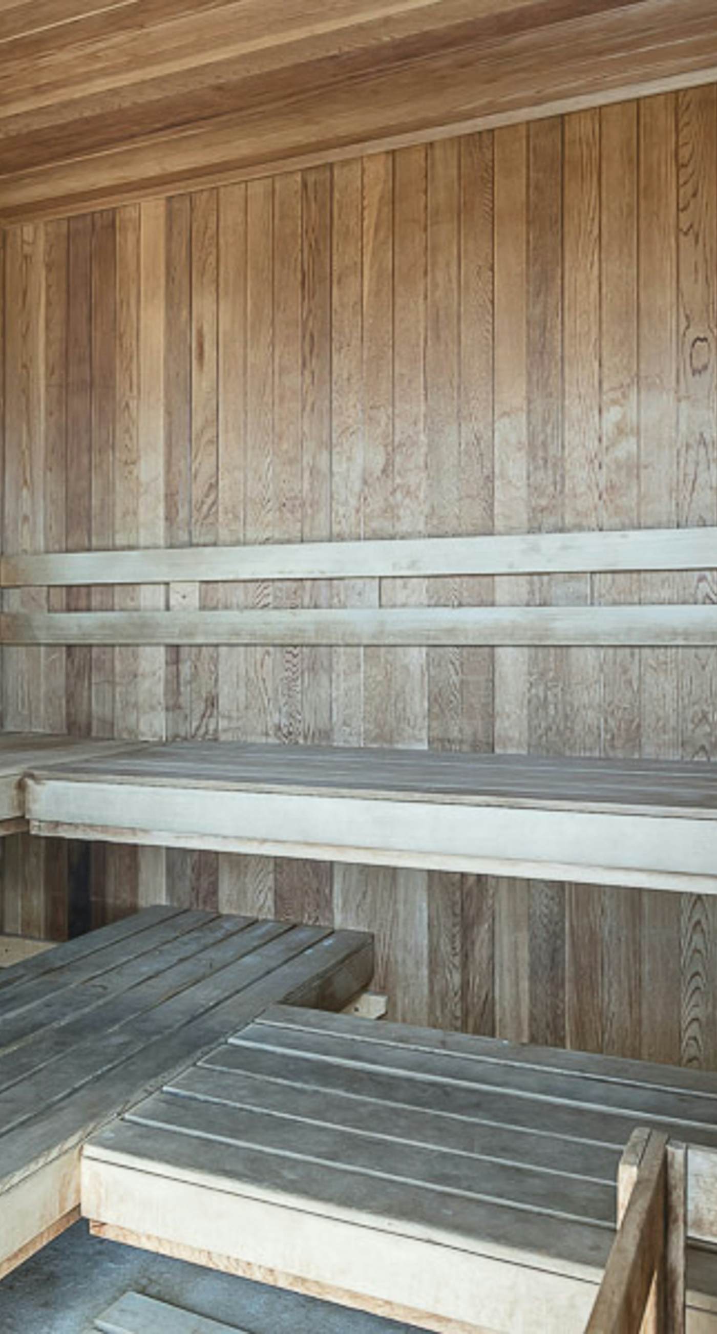 Coastal Condo w/ Balcony & Shared Pools/Hot Tubs/Gym and Gulf views