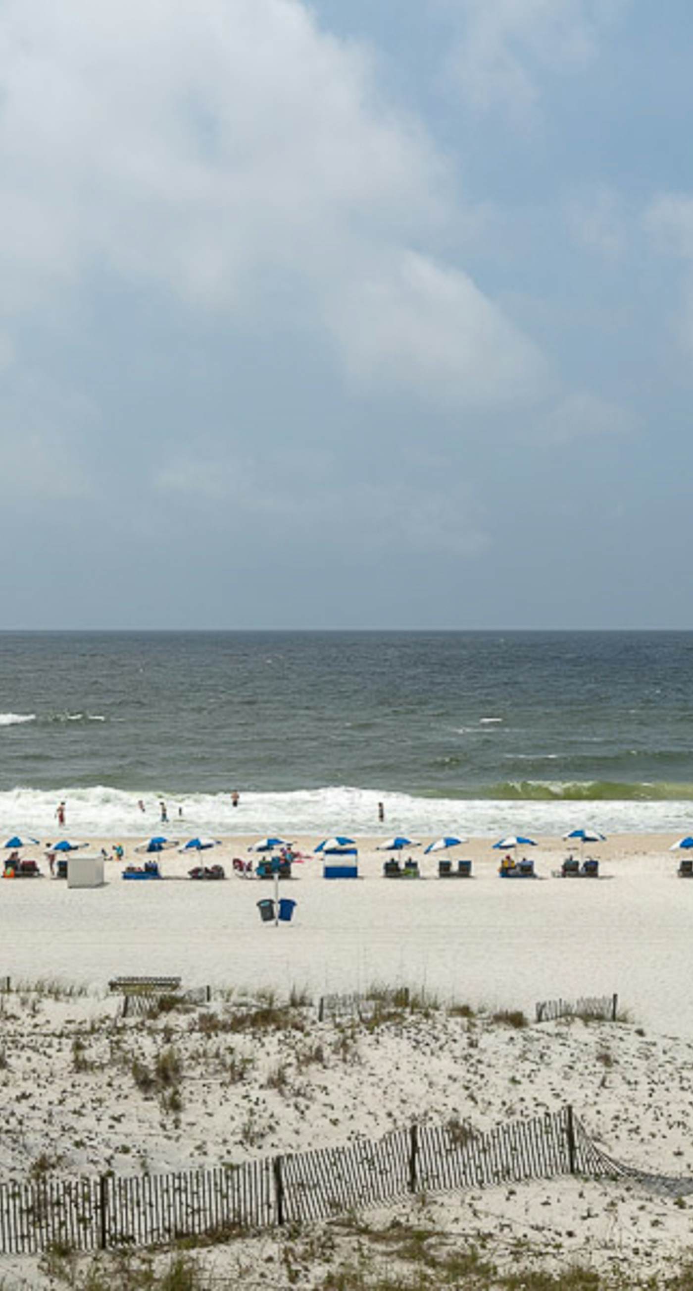 Coastal Condo w/ Balcony & Shared Pools/Hot Tubs/Gym and Gulf views