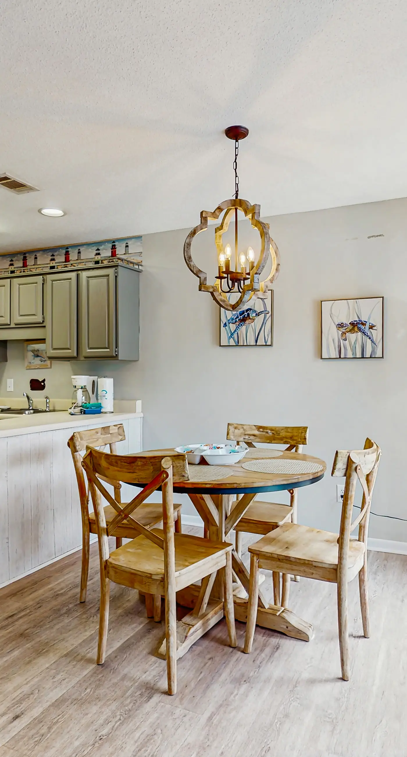 Second Floor Condo with Shared Pool, Fast WiFi, Central AC, and Full Kitchen