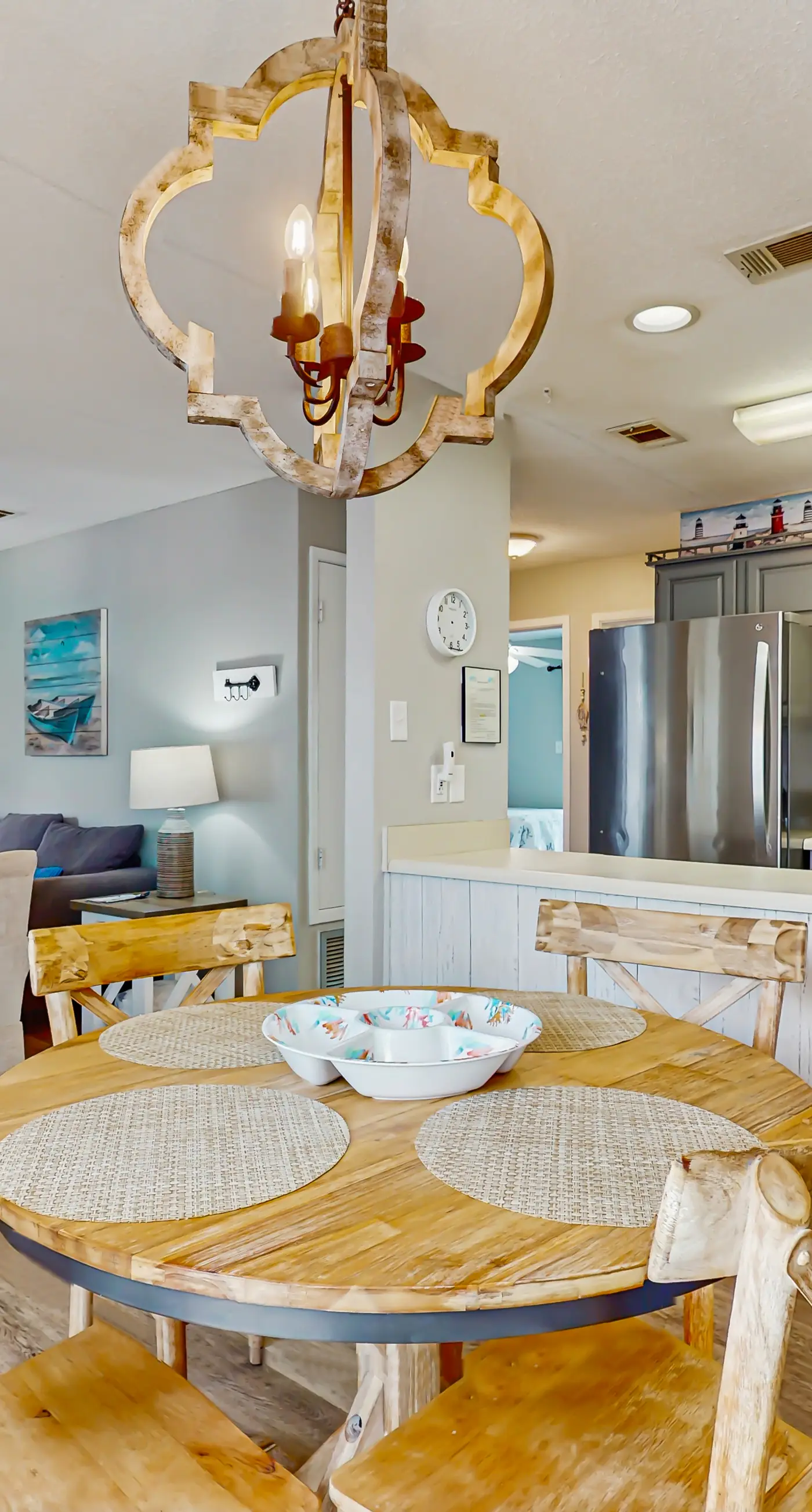 Second Floor Condo with Shared Pool, Fast WiFi, Central AC, and Full Kitchen