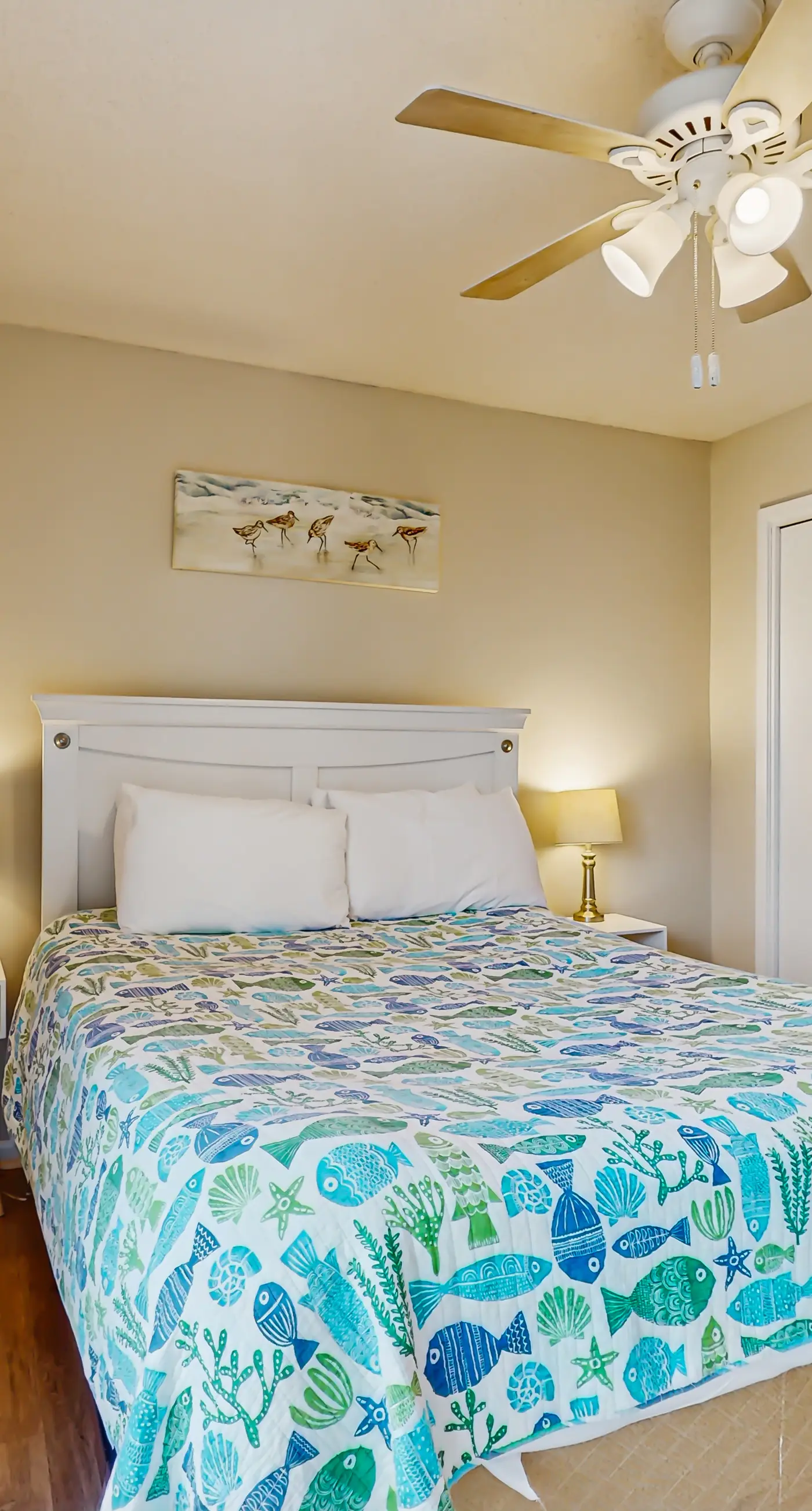 Second Floor Condo with Shared Pool, Fast WiFi, Central AC, and Full Kitchen