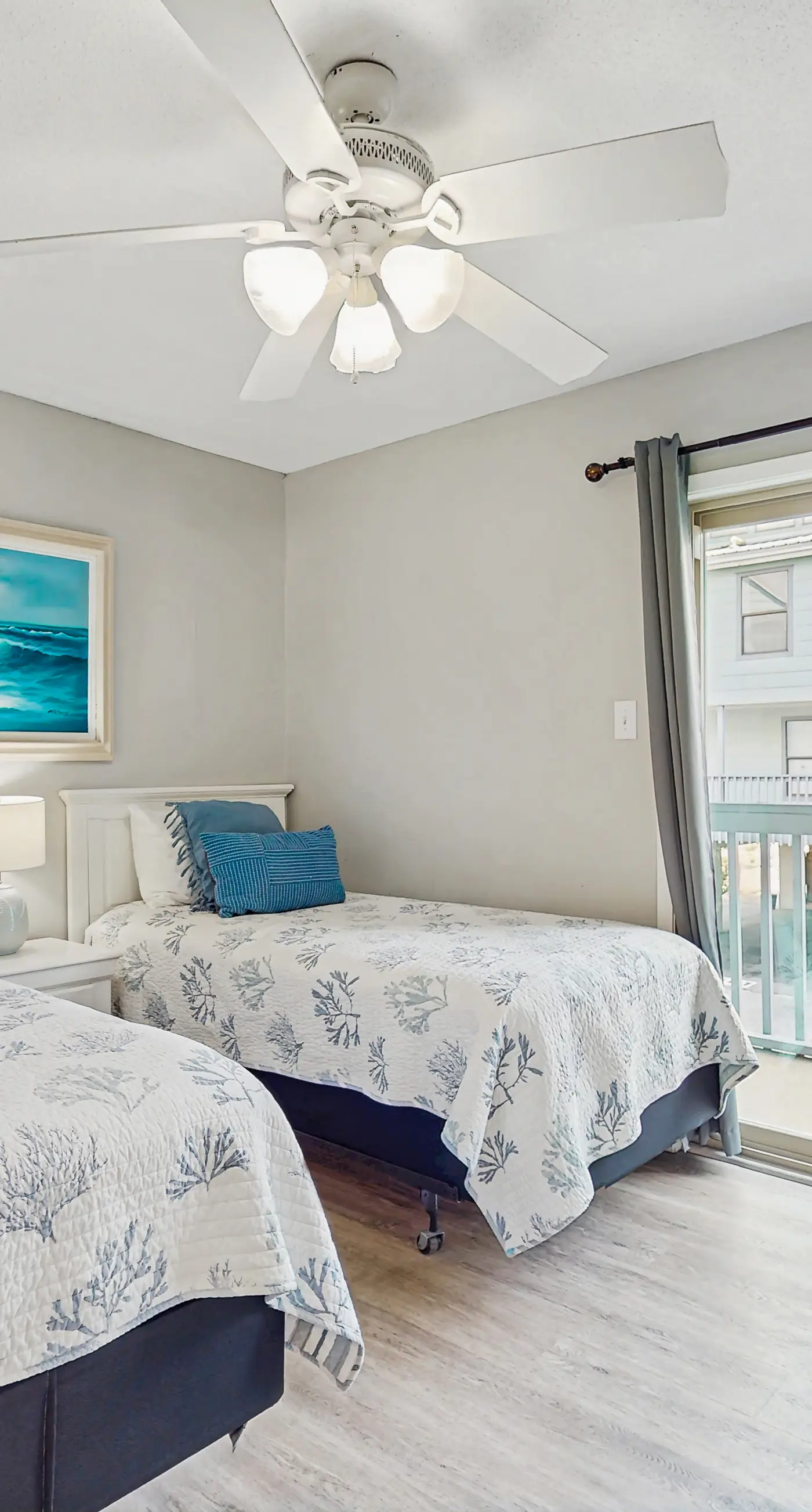 Second Floor Condo with Shared Pool, Fast WiFi, Central AC, and Full Kitchen