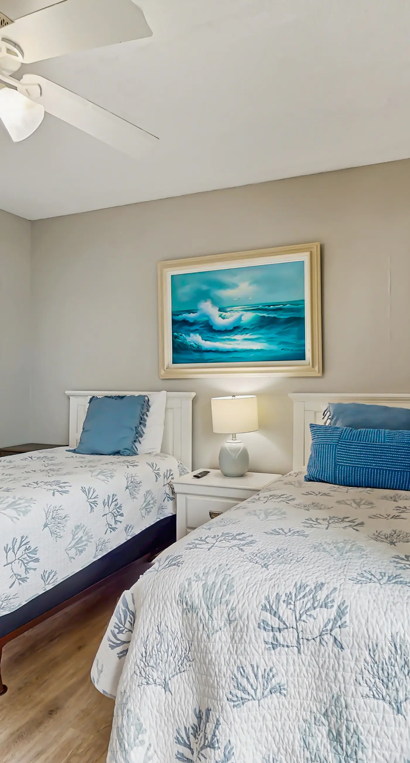 Second Floor Condo with Shared Pool, Fast WiFi, Central AC, and Full Kitchen