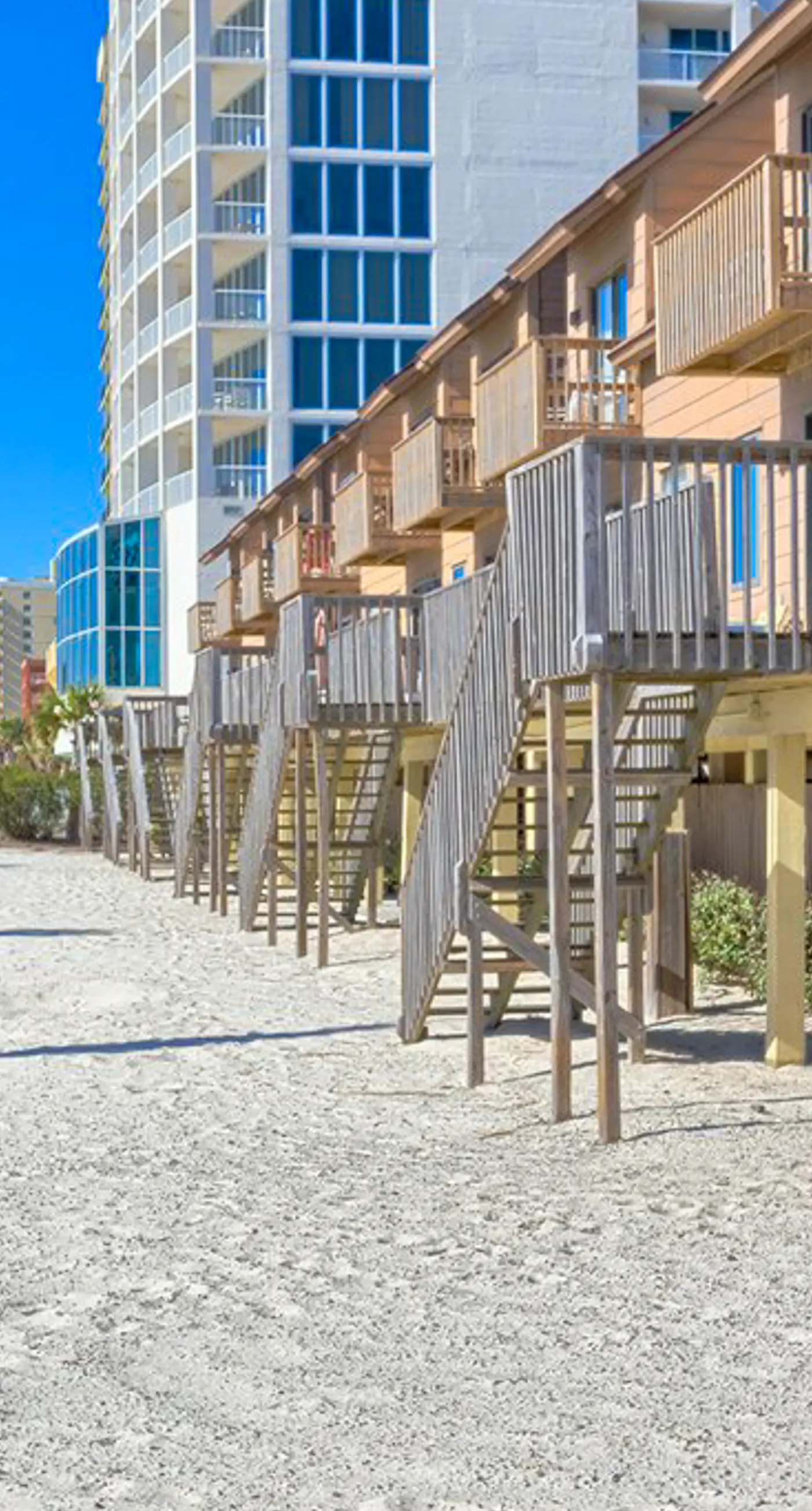 Second Floor Condo with Shared Pool, Fast WiFi, Central AC, and Full Kitchen