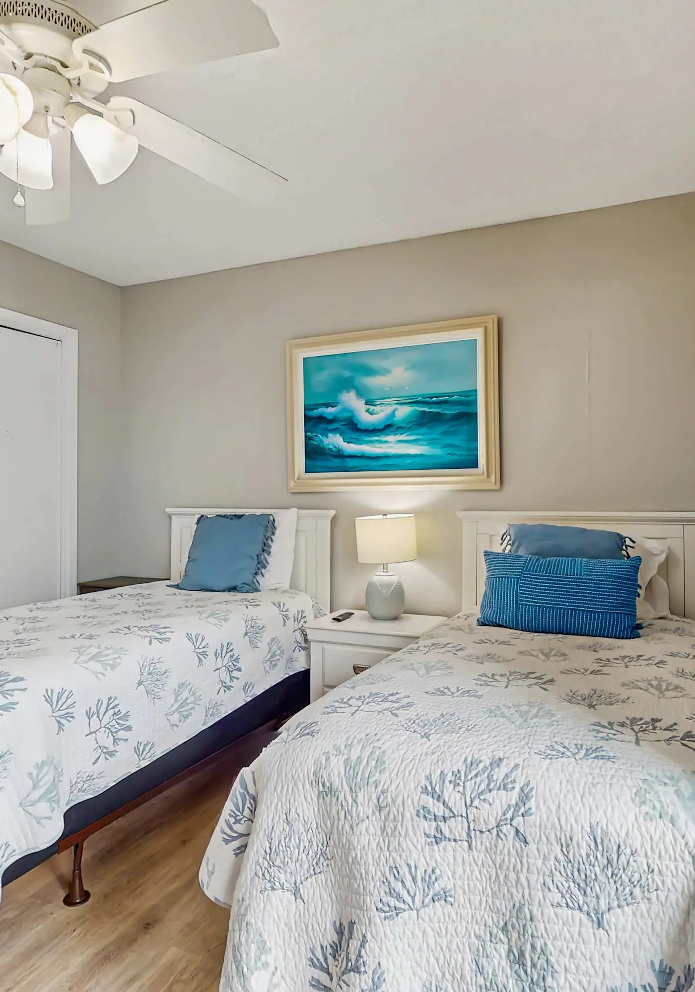 Second Floor Condo with Shared Pool, Fast WiFi, Central AC, and Full Kitchen