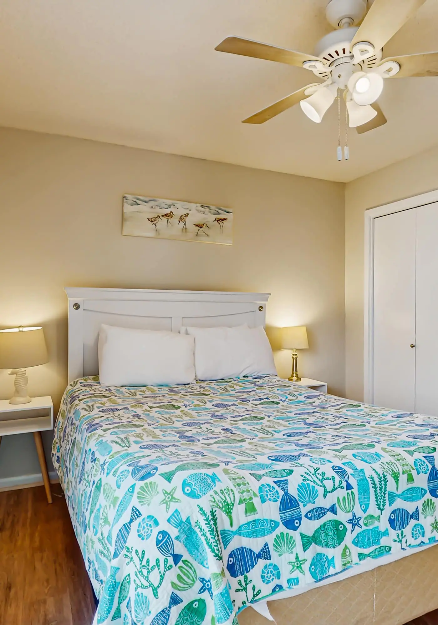 Second Floor Condo with Shared Pool, Fast WiFi, Central AC, and Full Kitchen