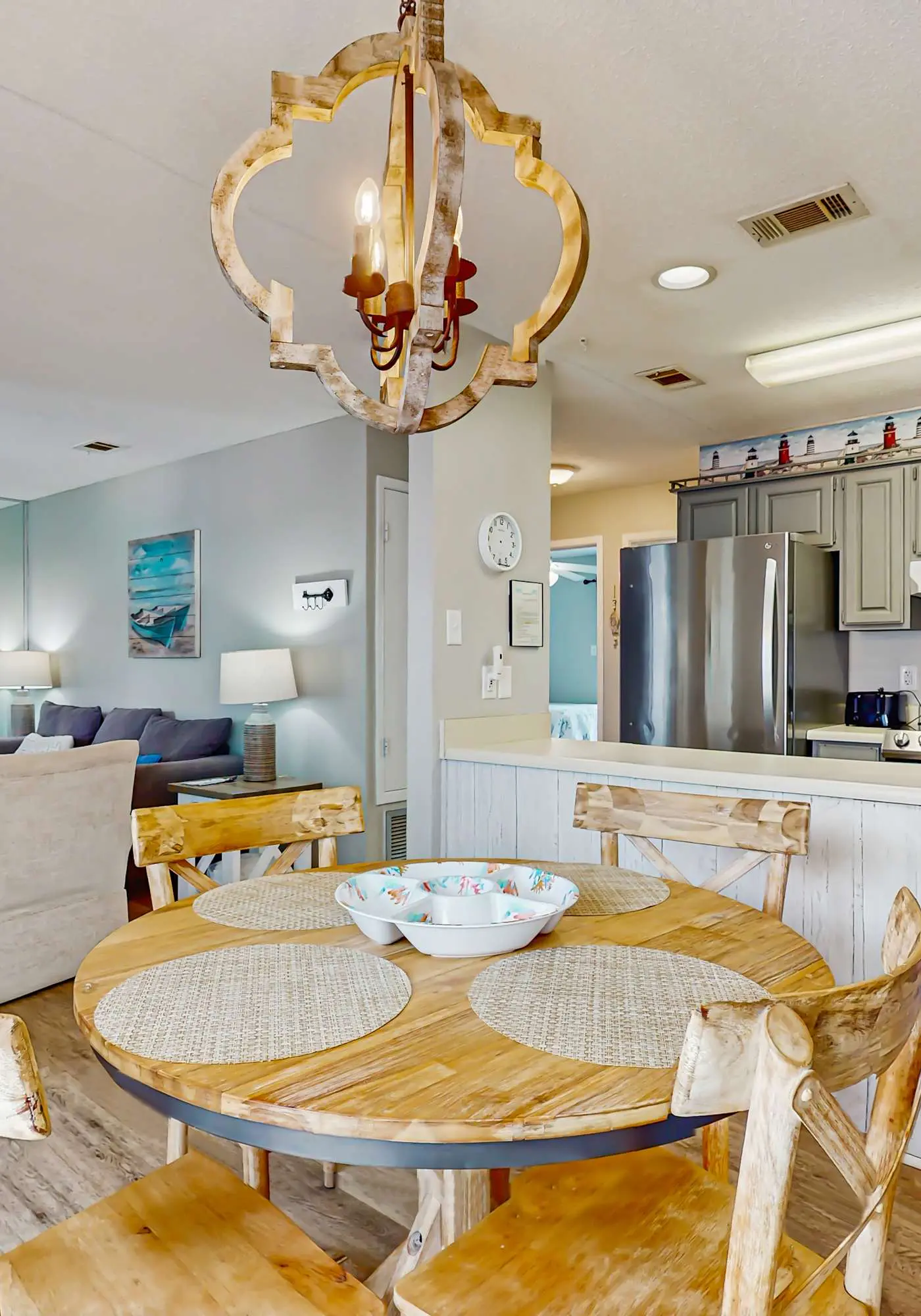 Second Floor Condo with Shared Pool, Fast WiFi, Central AC, and Full Kitchen