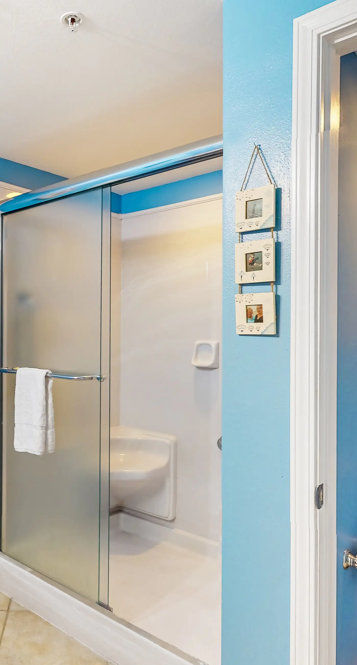 Gulf-view getaway with on-site pool, hot tub, sauna, and fitness center