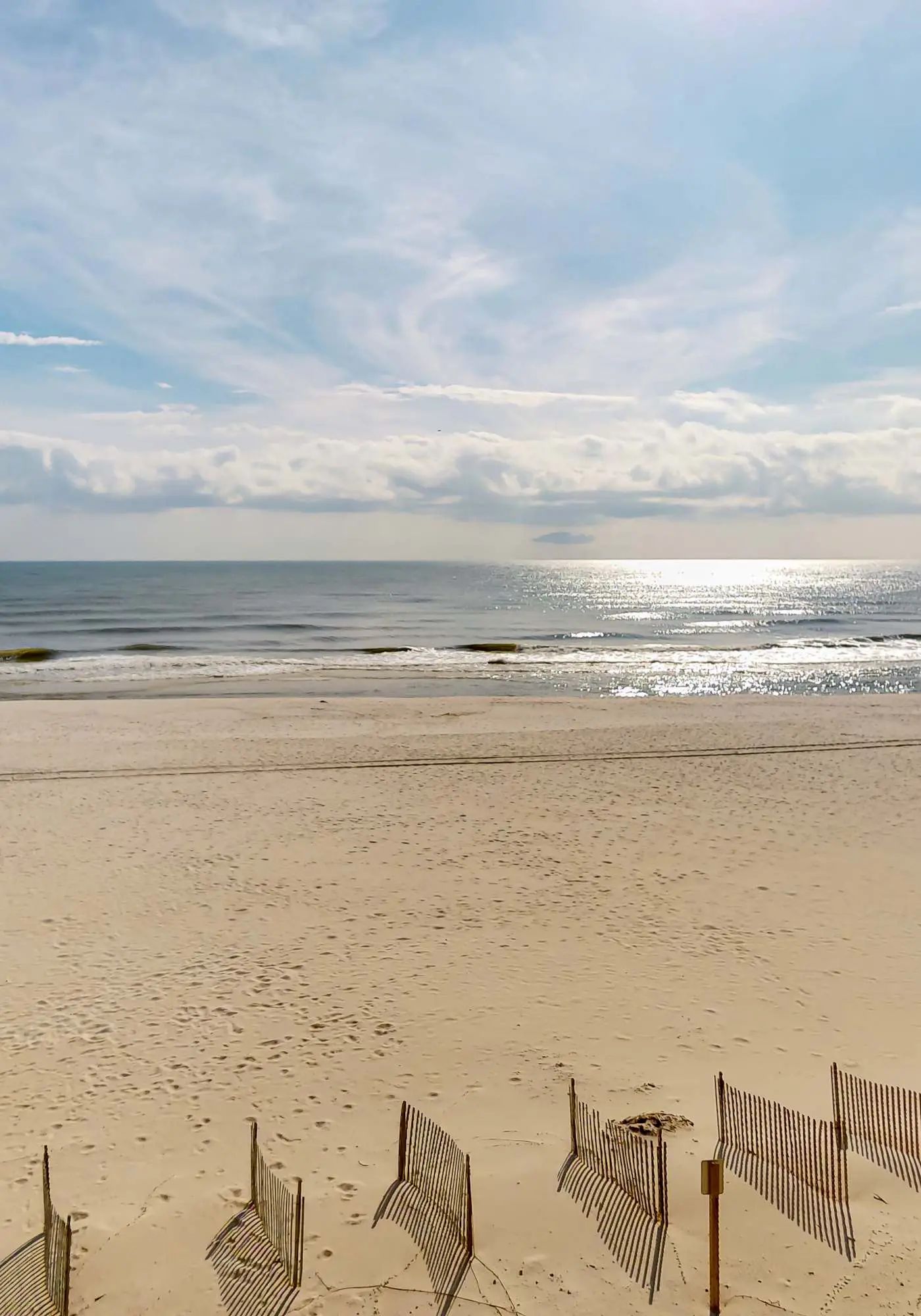 Beachfront corner condo with amazing Gulf views, balcony, pools & hot tubs
