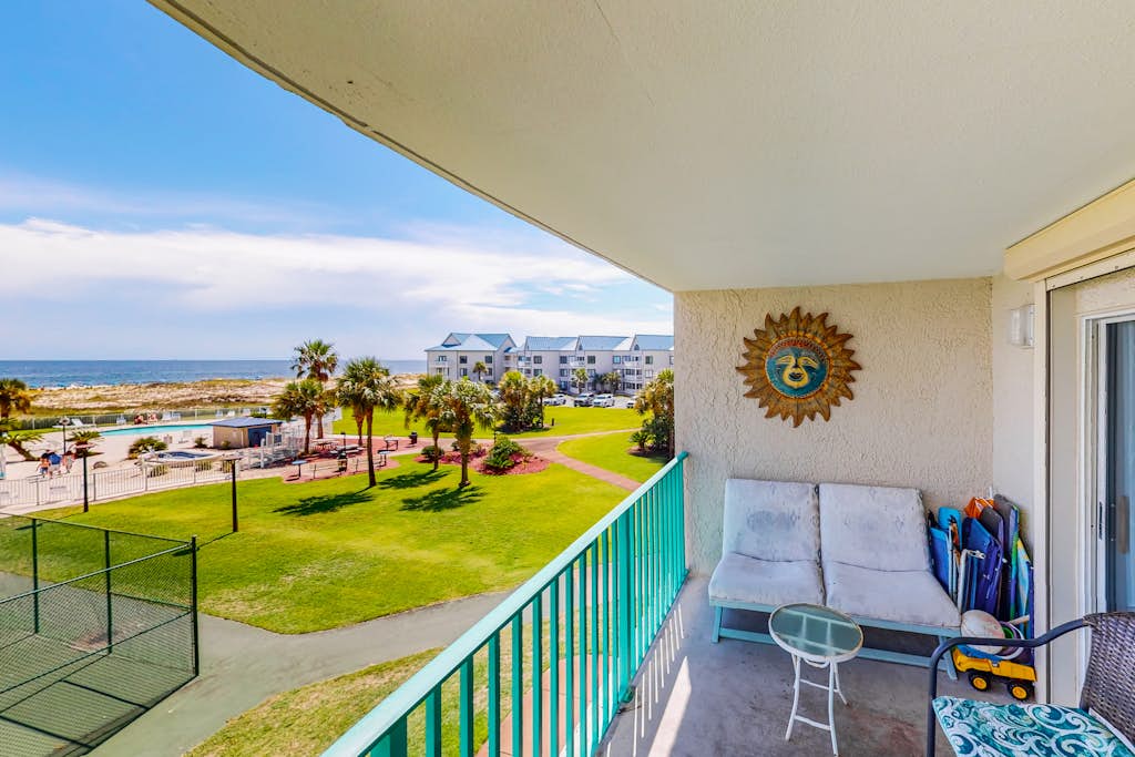 Gulf-view condo with 4 pools, hot tubs, beach access, central AC, & washer/dryer