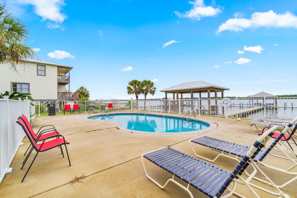 Sunwatch Cottages #5 - Daniel's Beach