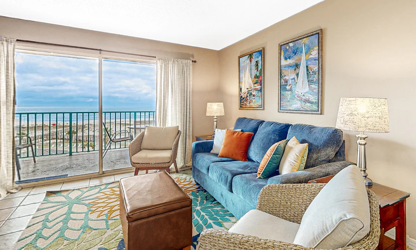 Beachfront condo with Gulf views, pools, hot tubs, tennis, & balcony