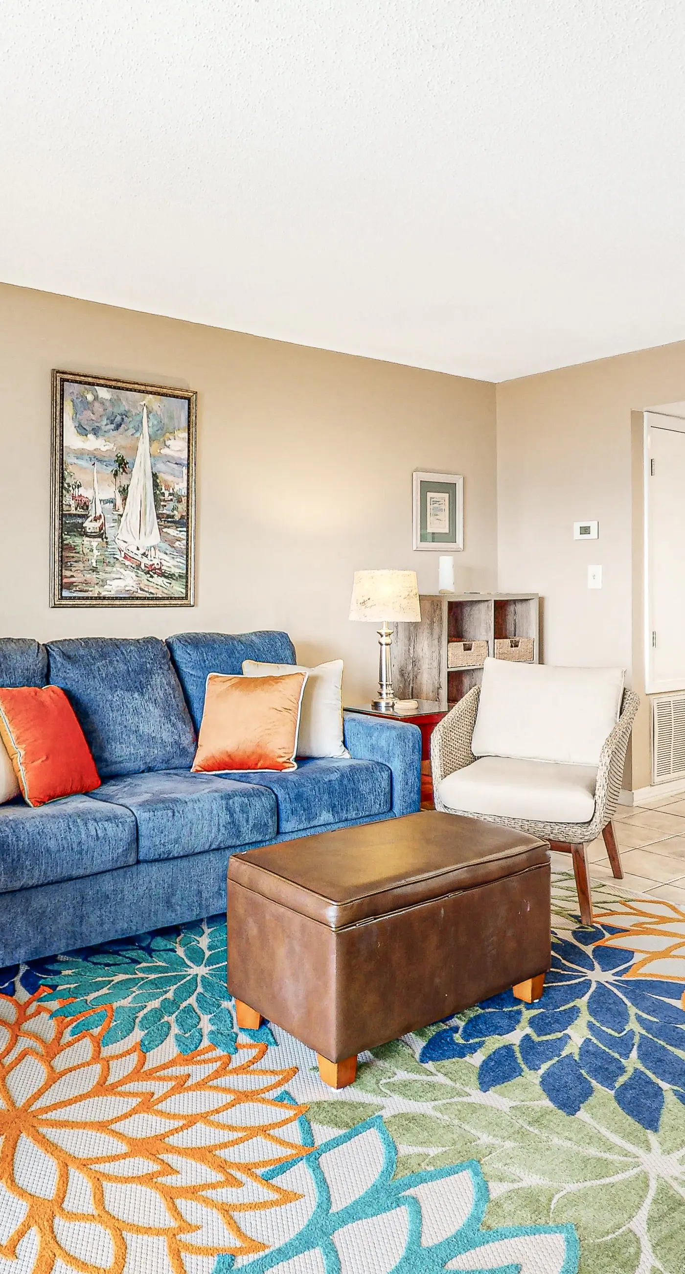 Beachfront condo with Gulf views, pools, hot tubs, tennis, & balcony