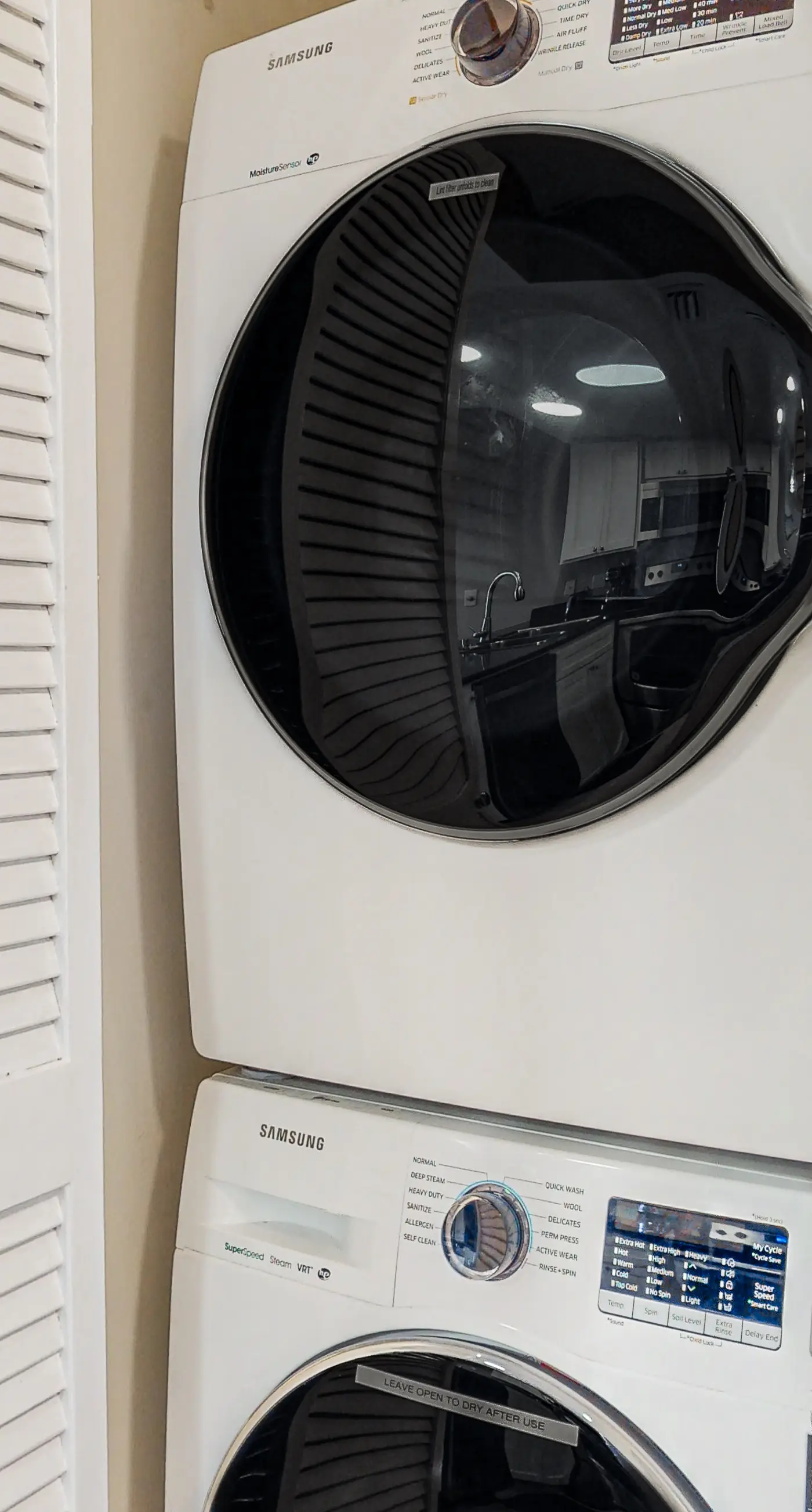 Beachfront condo with Gulf views, pools, hot tubs, tennis, & balcony