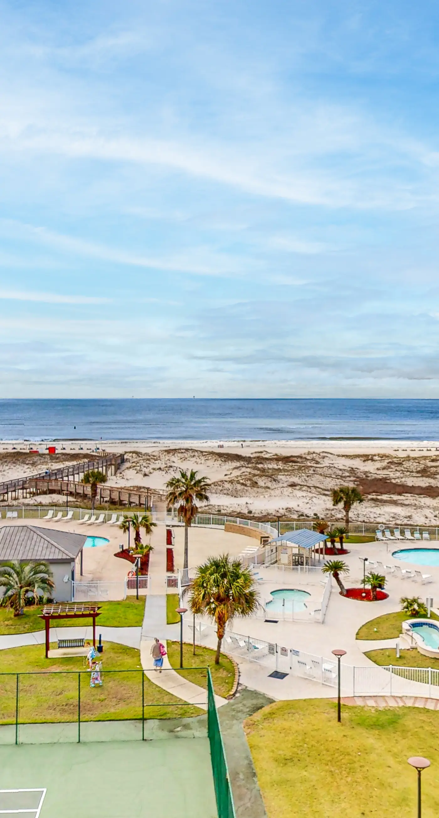 Beachfront condo with Gulf views, pools, hot tubs, tennis, & balcony
