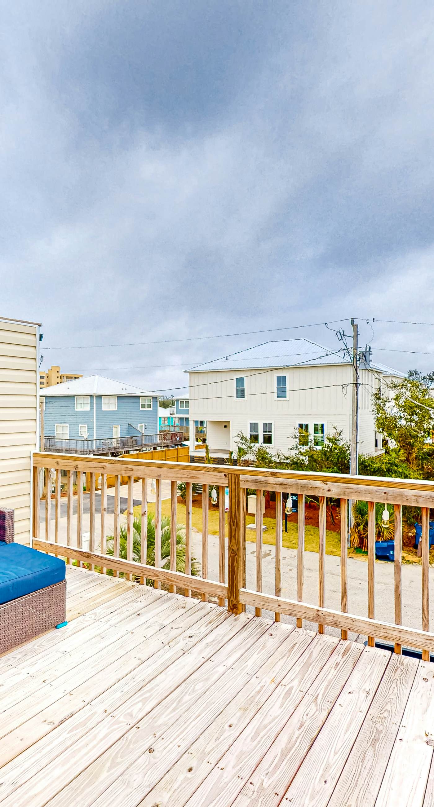 Lagoon-view duplex with free WiFi, deck, & private washer/dryer - dog-friendly