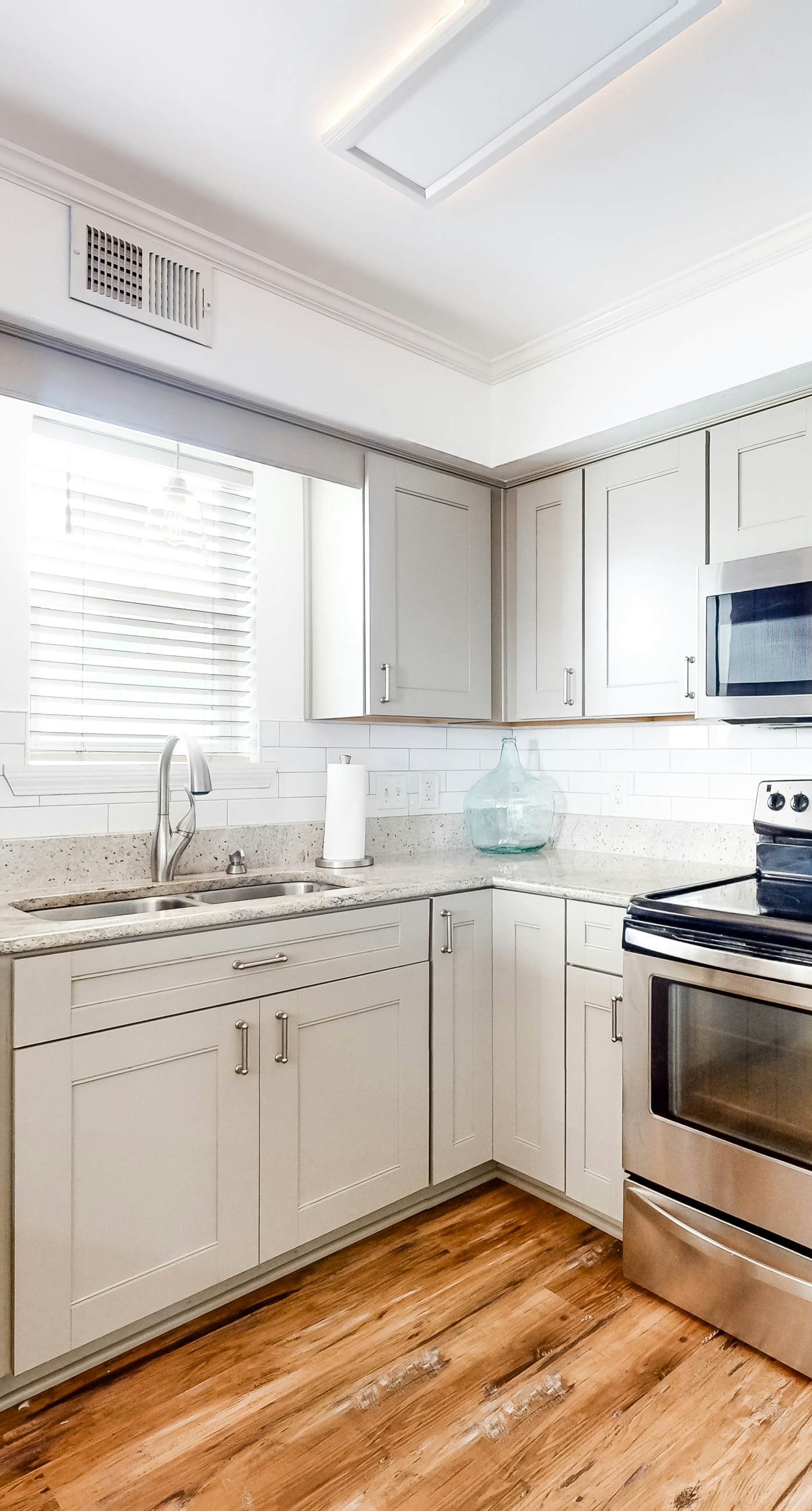 Lagoon-view duplex with free WiFi, deck, & private washer/dryer - dog-friendly