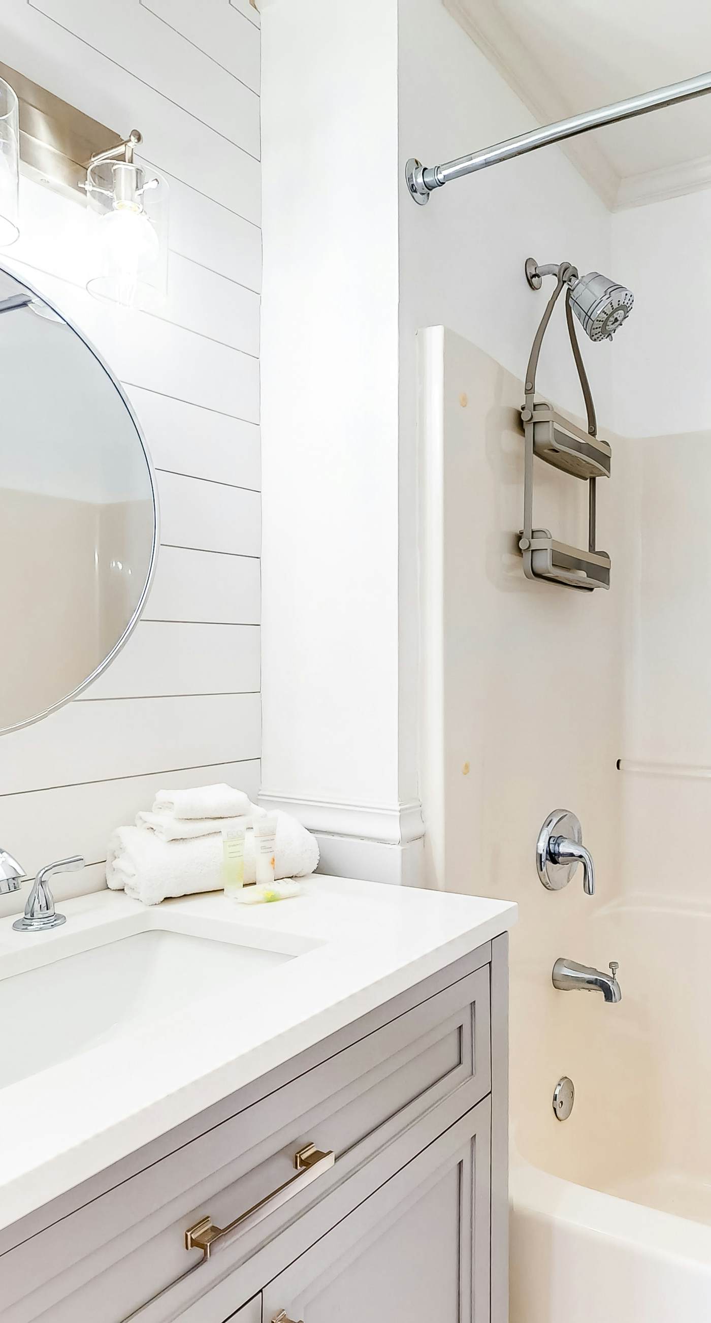 Lagoon-view duplex with free WiFi, deck, & private washer/dryer - dog-friendly