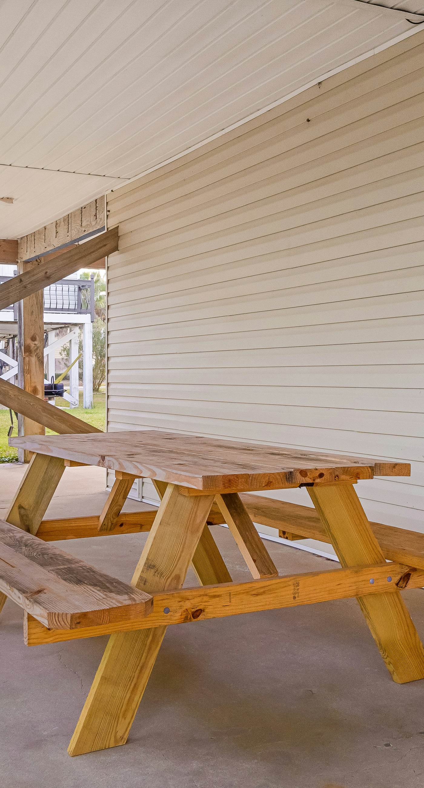 Lagoon-view duplex with free WiFi, deck, & private washer/dryer - dog-friendly