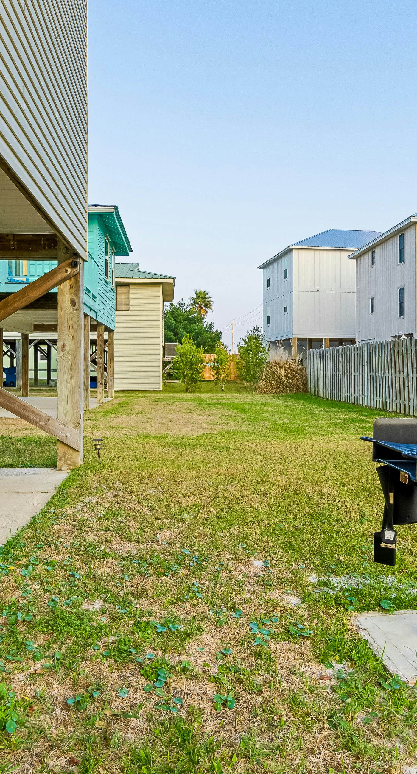 Lagoon-view duplex with free WiFi, deck, & private washer/dryer - dog-friendly