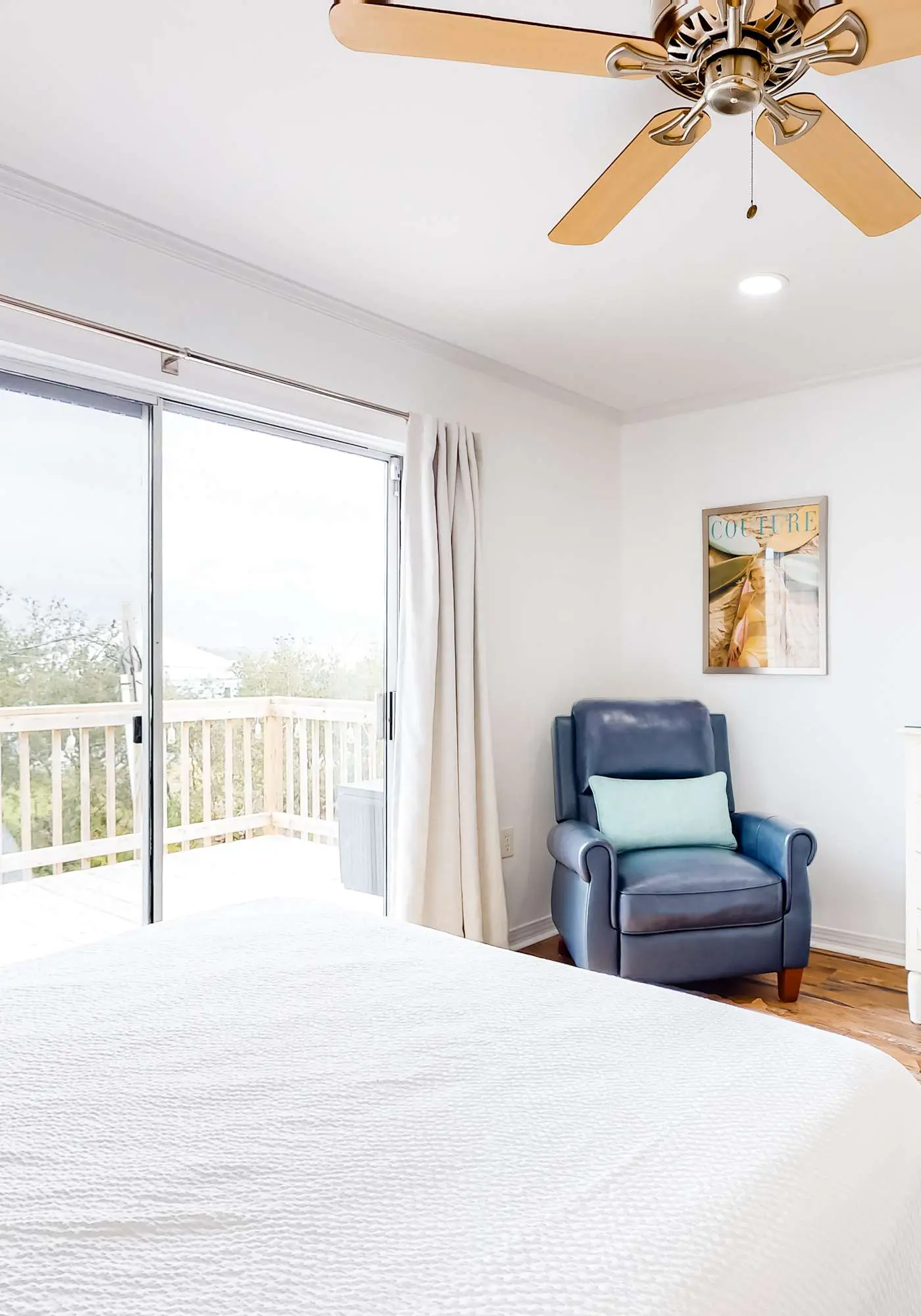 Lagoon-view duplex with free WiFi, deck, & private washer/dryer - dog-friendly