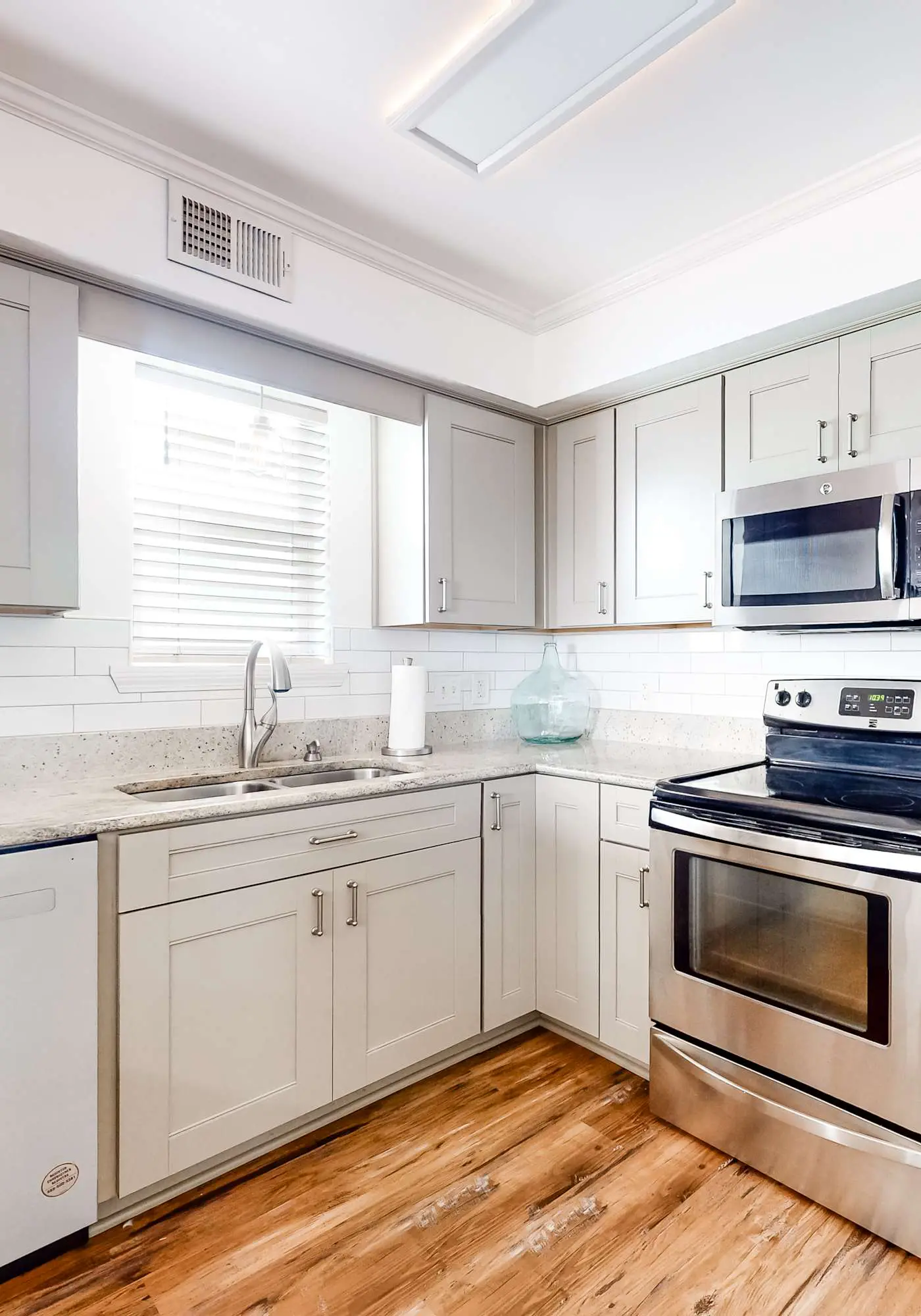 Lagoon-view duplex with free WiFi, deck, & private washer/dryer - dog-friendly
