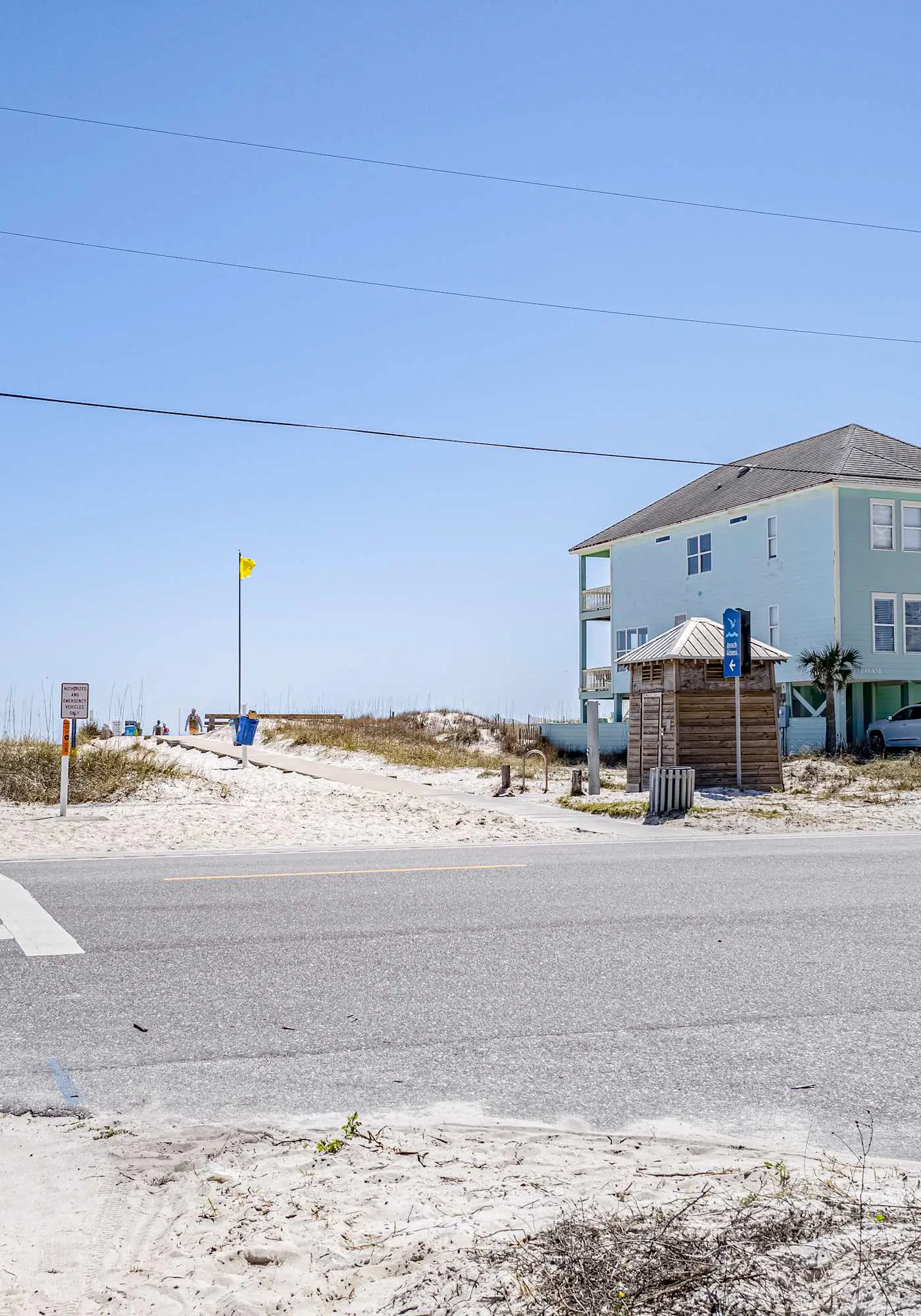 Lagoon-view duplex with free WiFi, deck, & private washer/dryer - dog-friendly