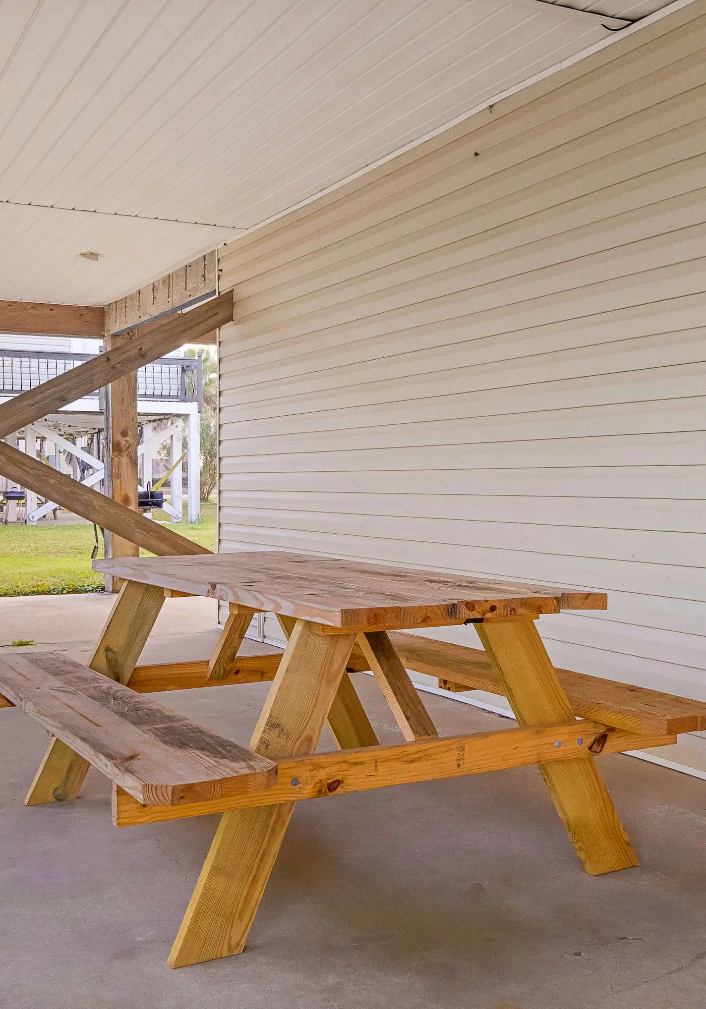 Lagoon-view duplex with free WiFi, deck, & private washer/dryer - dog-friendly