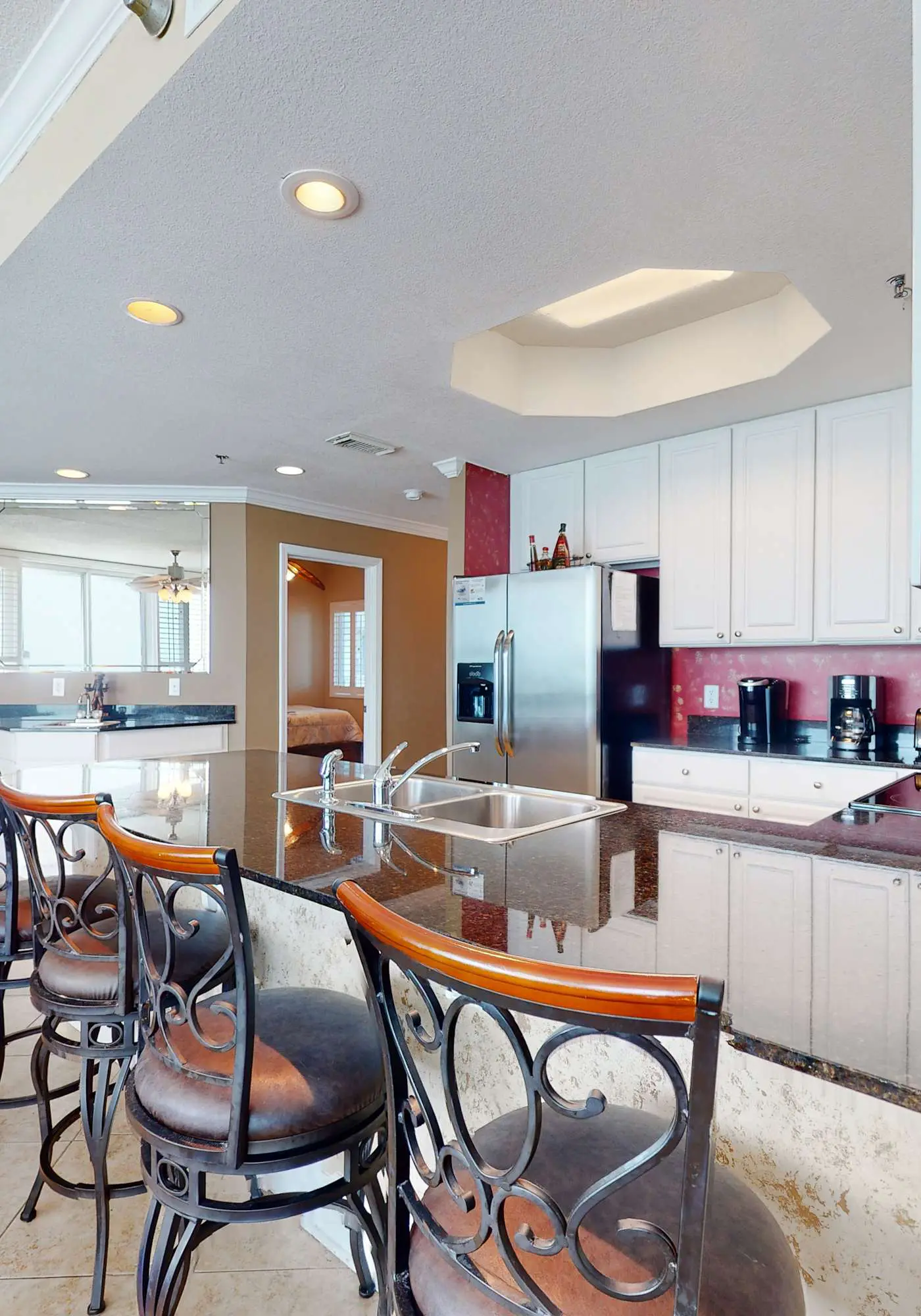 Gulf-view condo with direct beach access, indoor/outdoor pools, hot tub, sauna