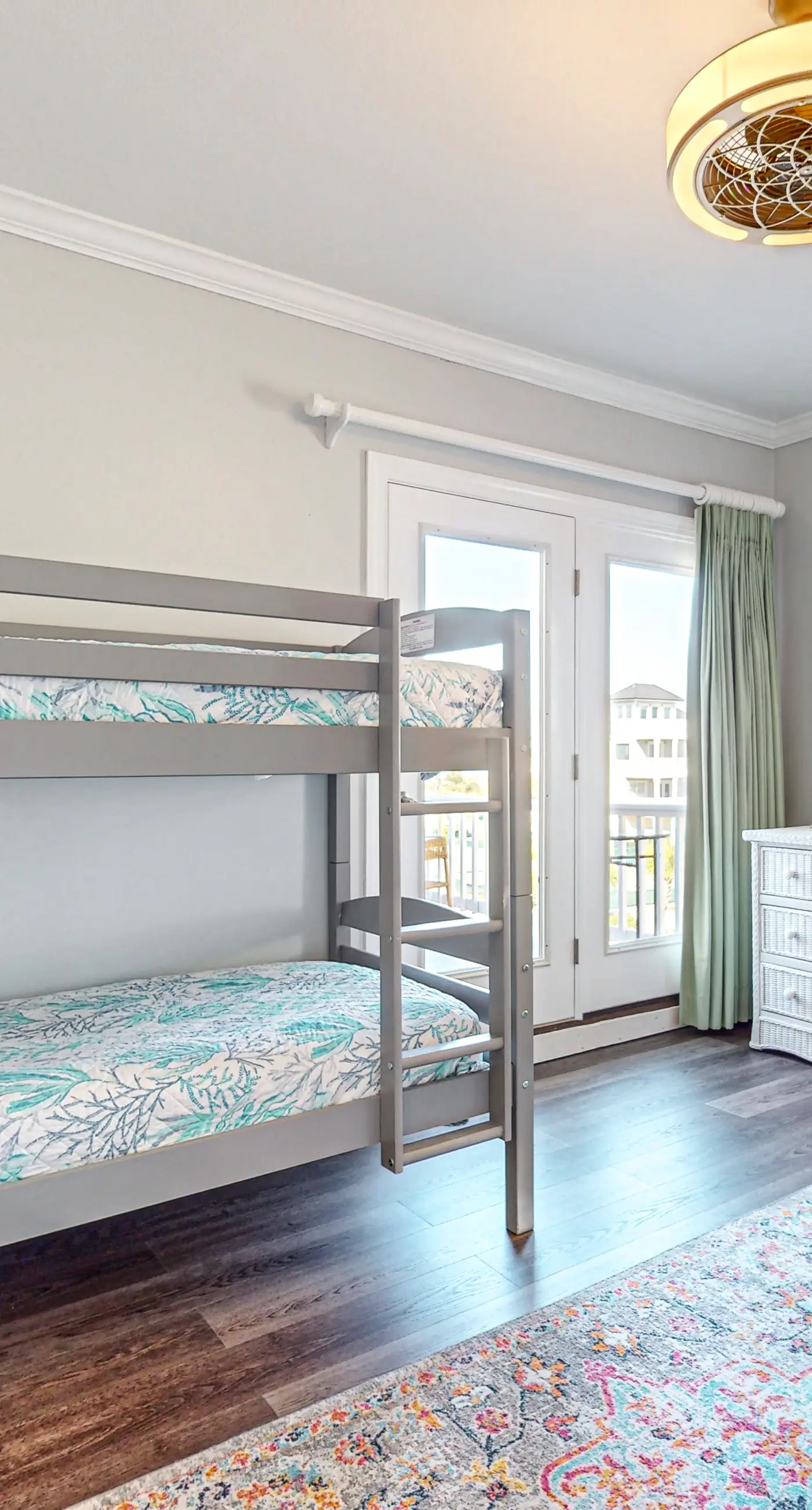 Dog-friendly home with beach access, outdoor pool, and tennis - gated community