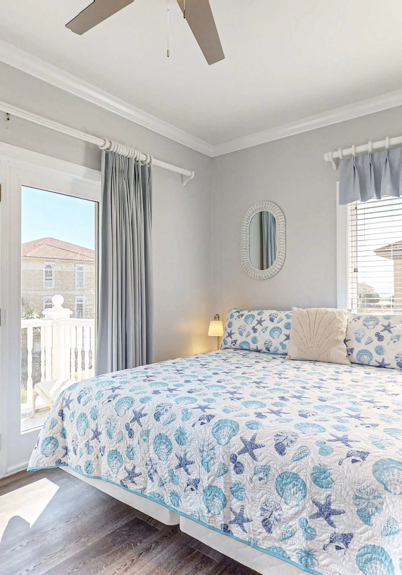 Dog-friendly home with beach access, outdoor pool, and tennis - gated community