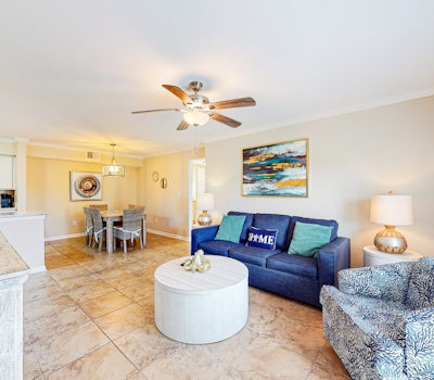 Delightful coastal gem with pool, hot tub, private balcony, fast WiFi & AC