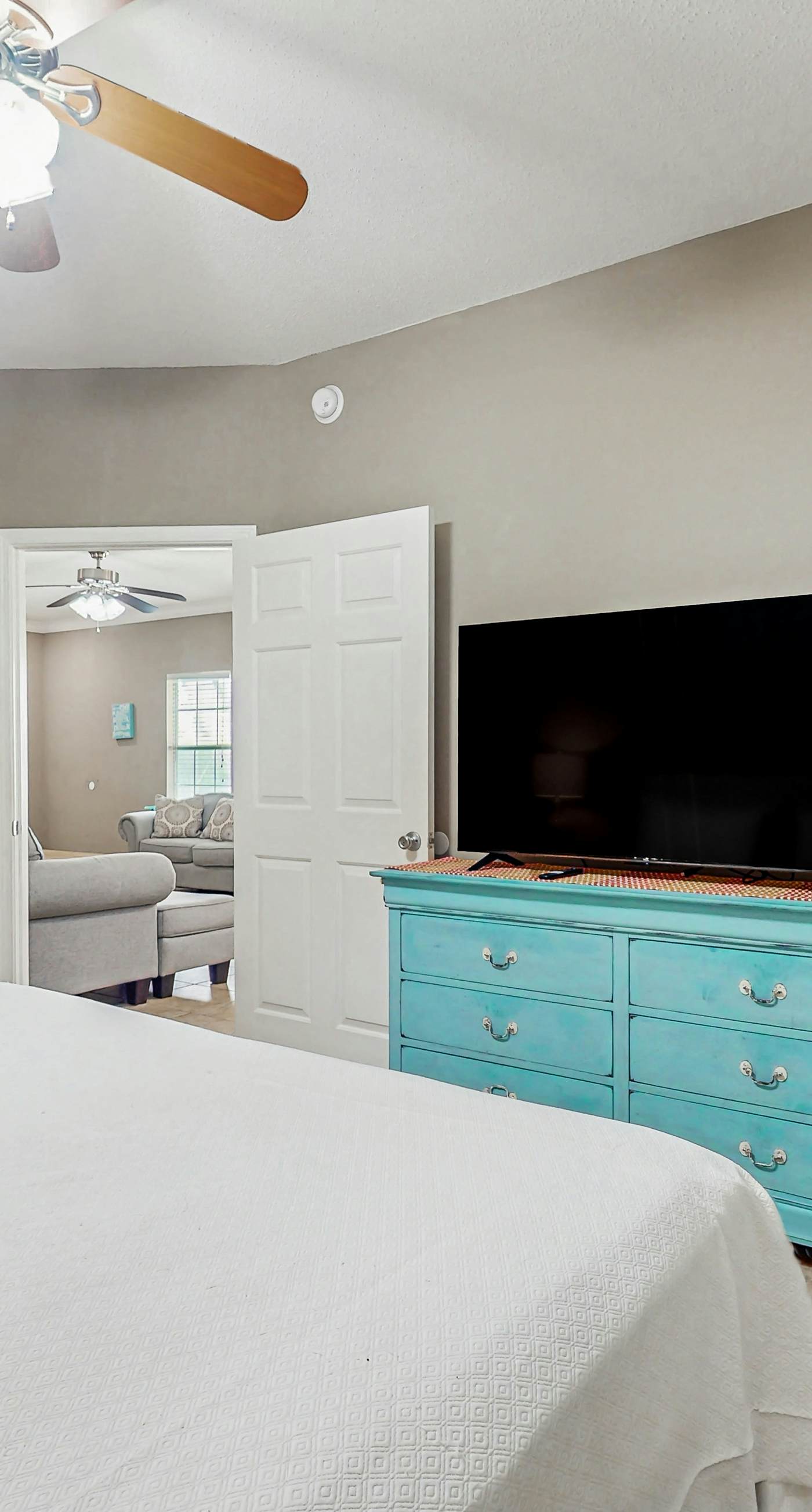 Spacious condo with pool & screened porch