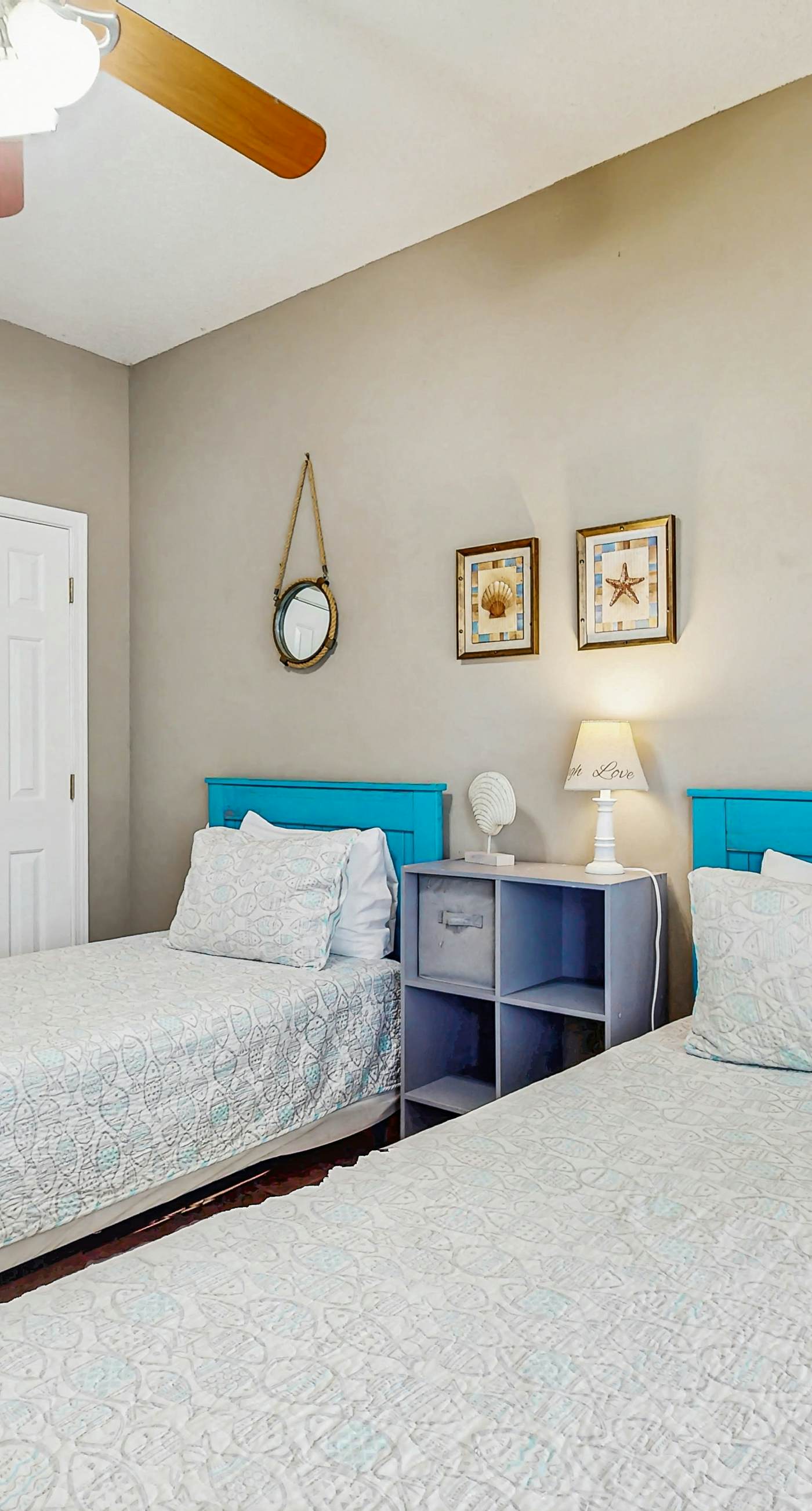 Spacious condo with pool & screened porch