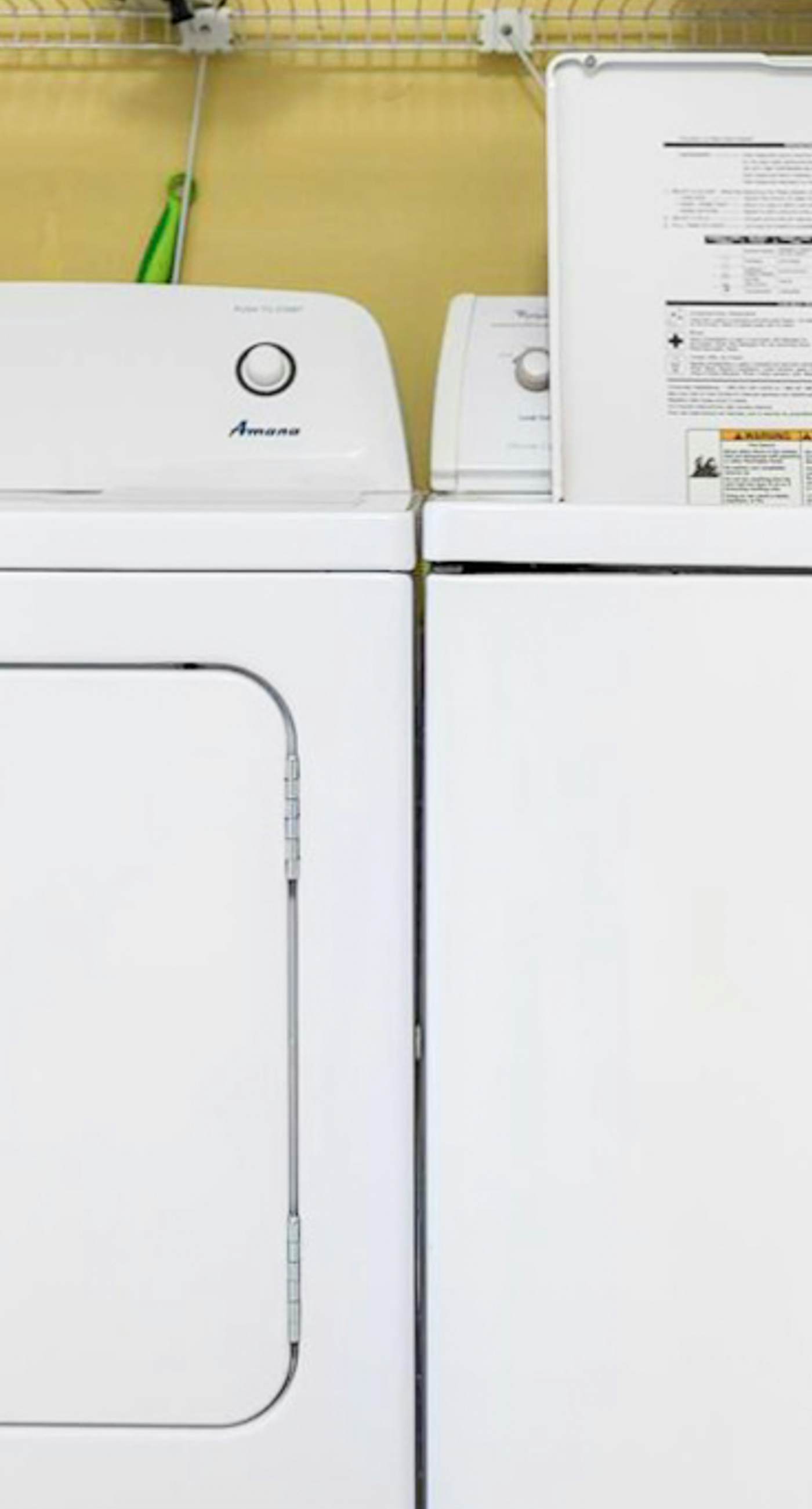 Sunny, oceanfront condo with balcony, pool, hot tub, gym, sauna & view