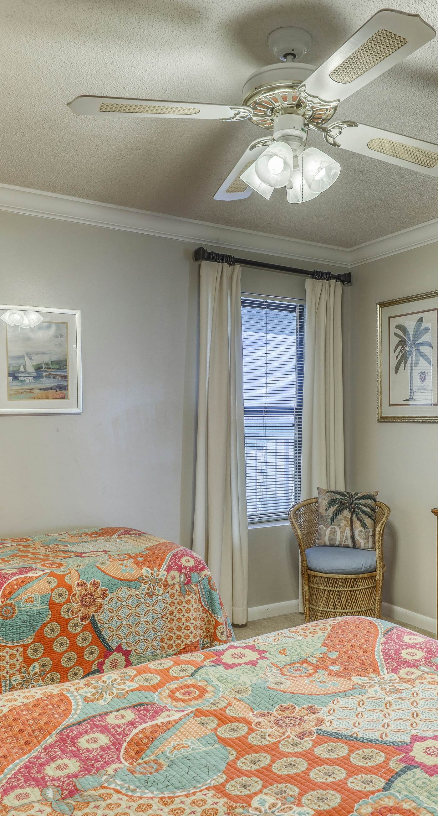 Waterfront condo w/ open layout, Gulf views, indoor & outdoor pools, & hot tub